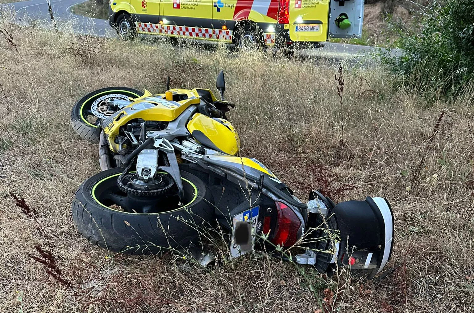 Trasladado Al Hospital Del Bierzo Un Motorista Tras Sufrir Una Ca Da En