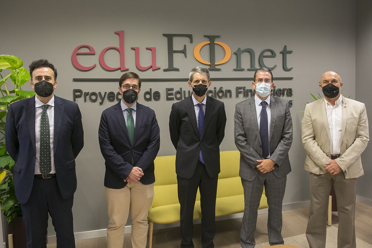 El Proyecto Edufinet De Unicaja Se Suma Con Un Amplio Programa Al D A