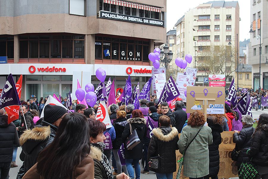 Manifestacion dia de la mujer ponferrada 2020