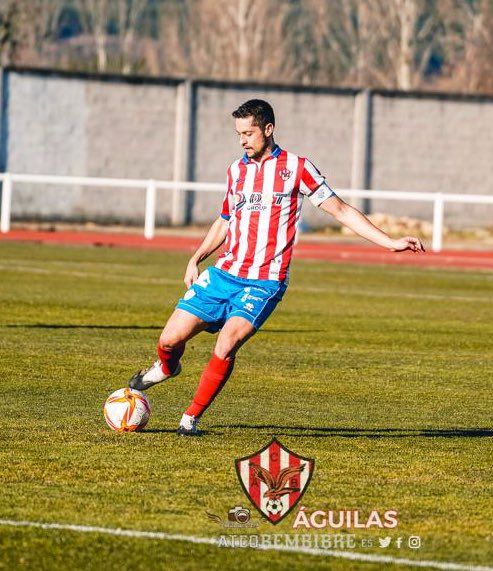 El jugador Espi del Atlético de Bembibre