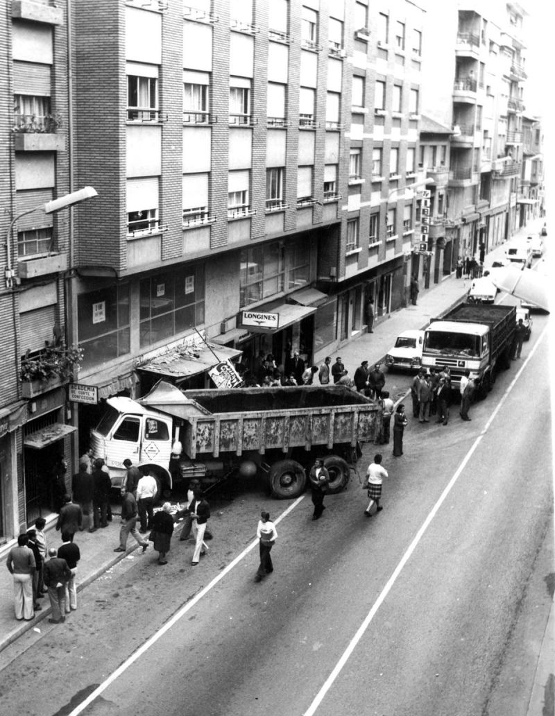 Accidente camión Avenida de La Puebla años 70