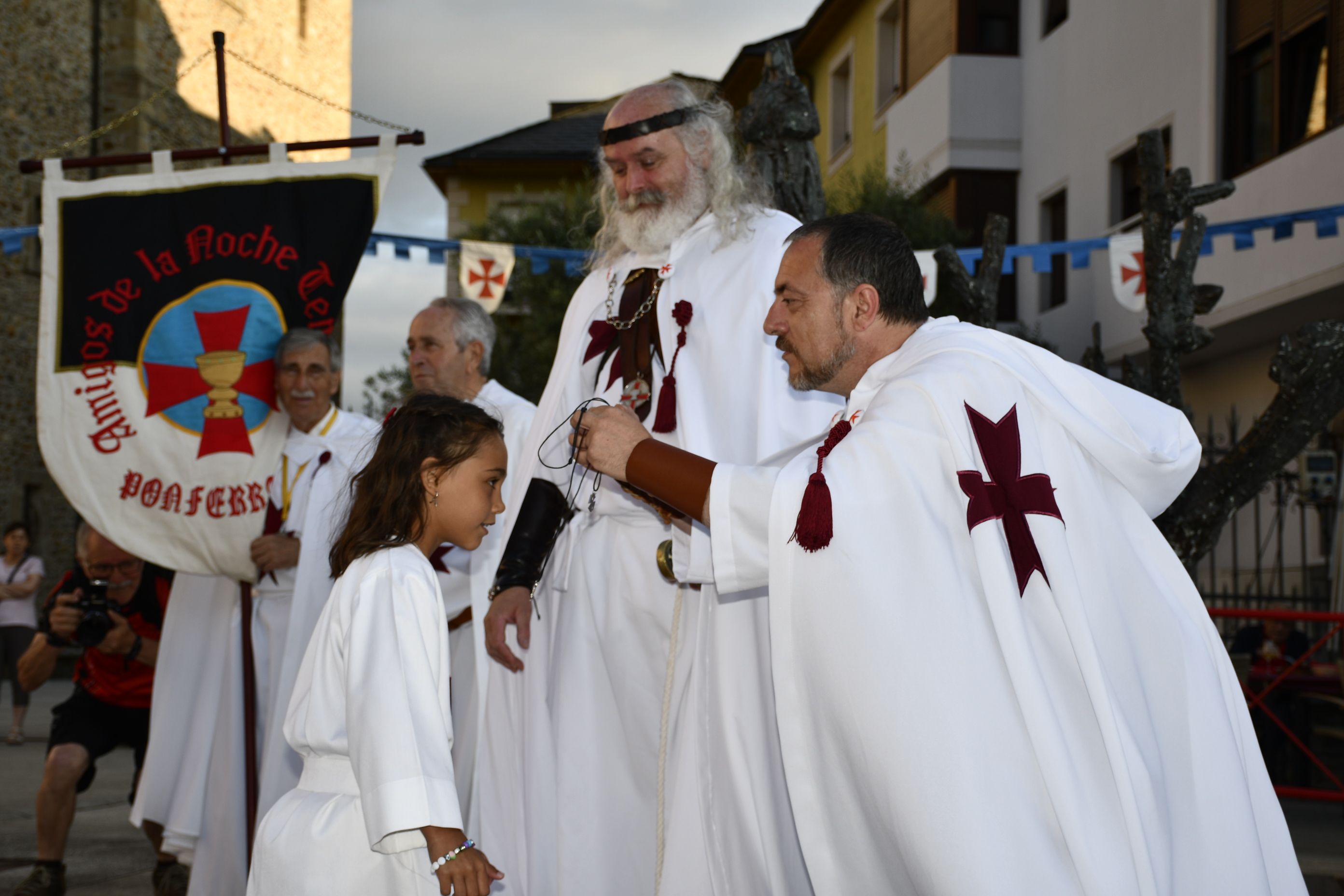 Ordenamiento pequeños escuderos en la Noche Templaria de Ponferrada (80)