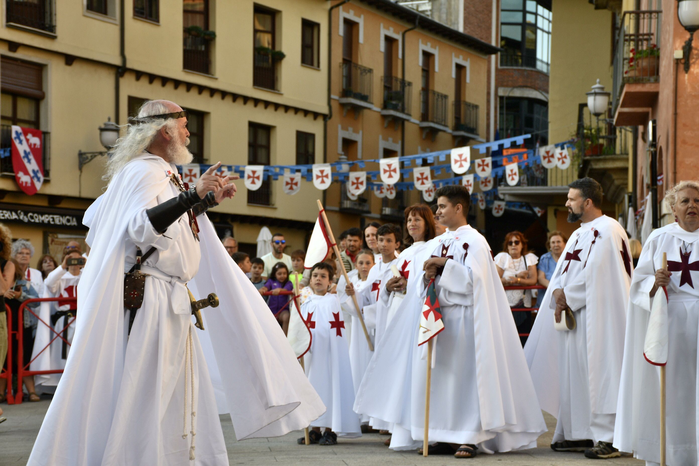 Ordenamiento pequeños escuderos en la Noche Templaria de Ponferrada (87)