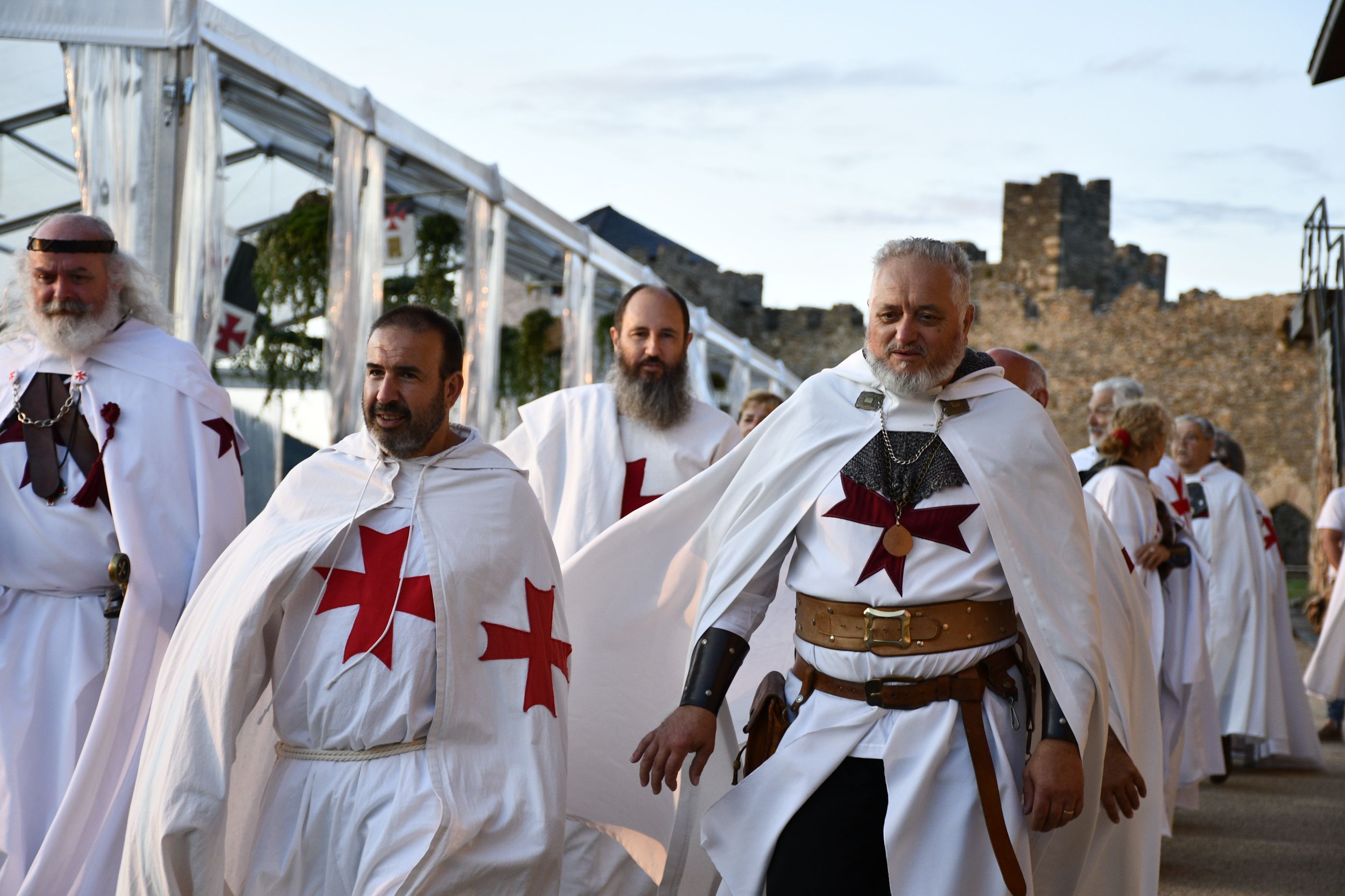 Ordenación de nuevos caballeros de la Noche Templaria