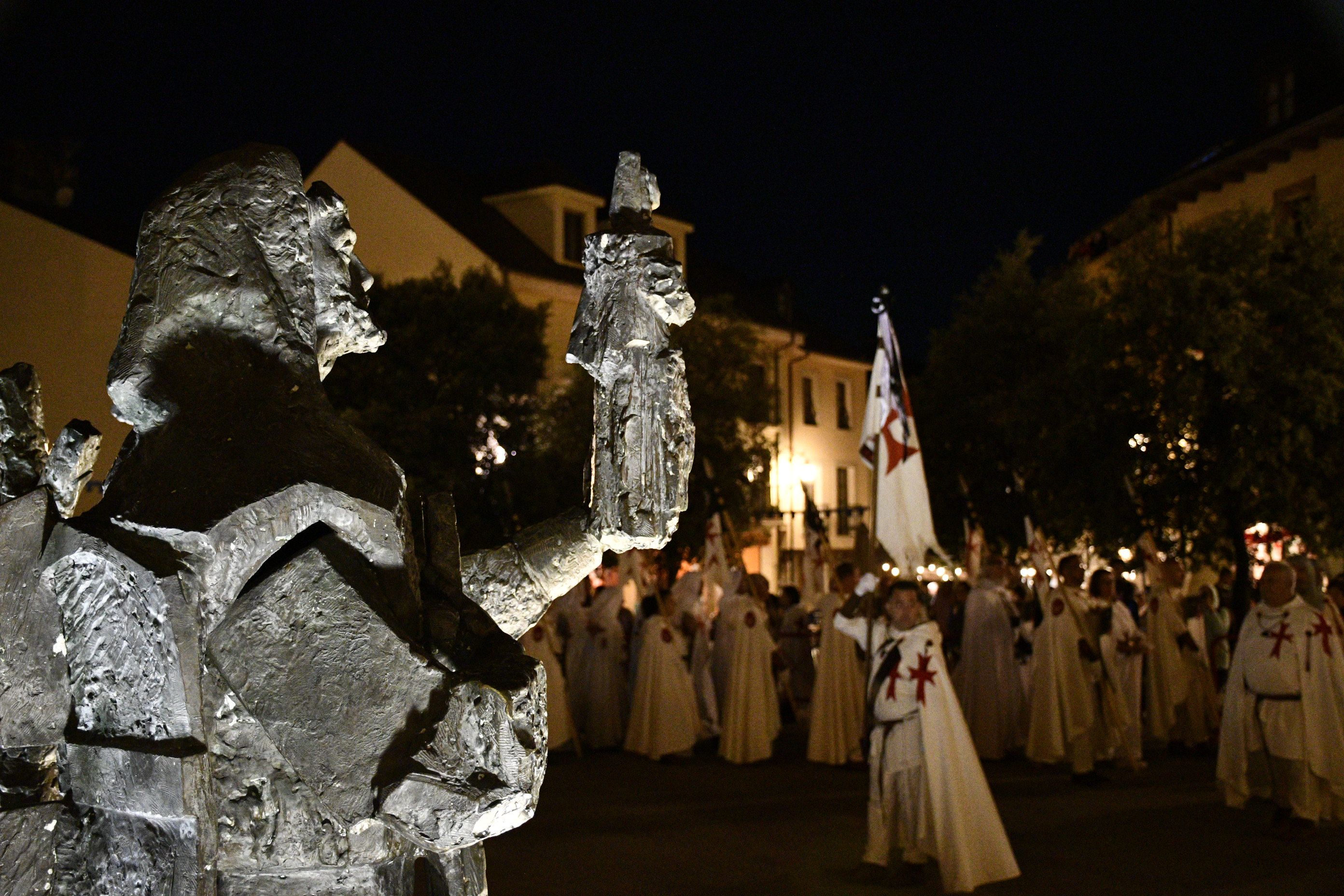 Ofrenda en la Noche Templaria