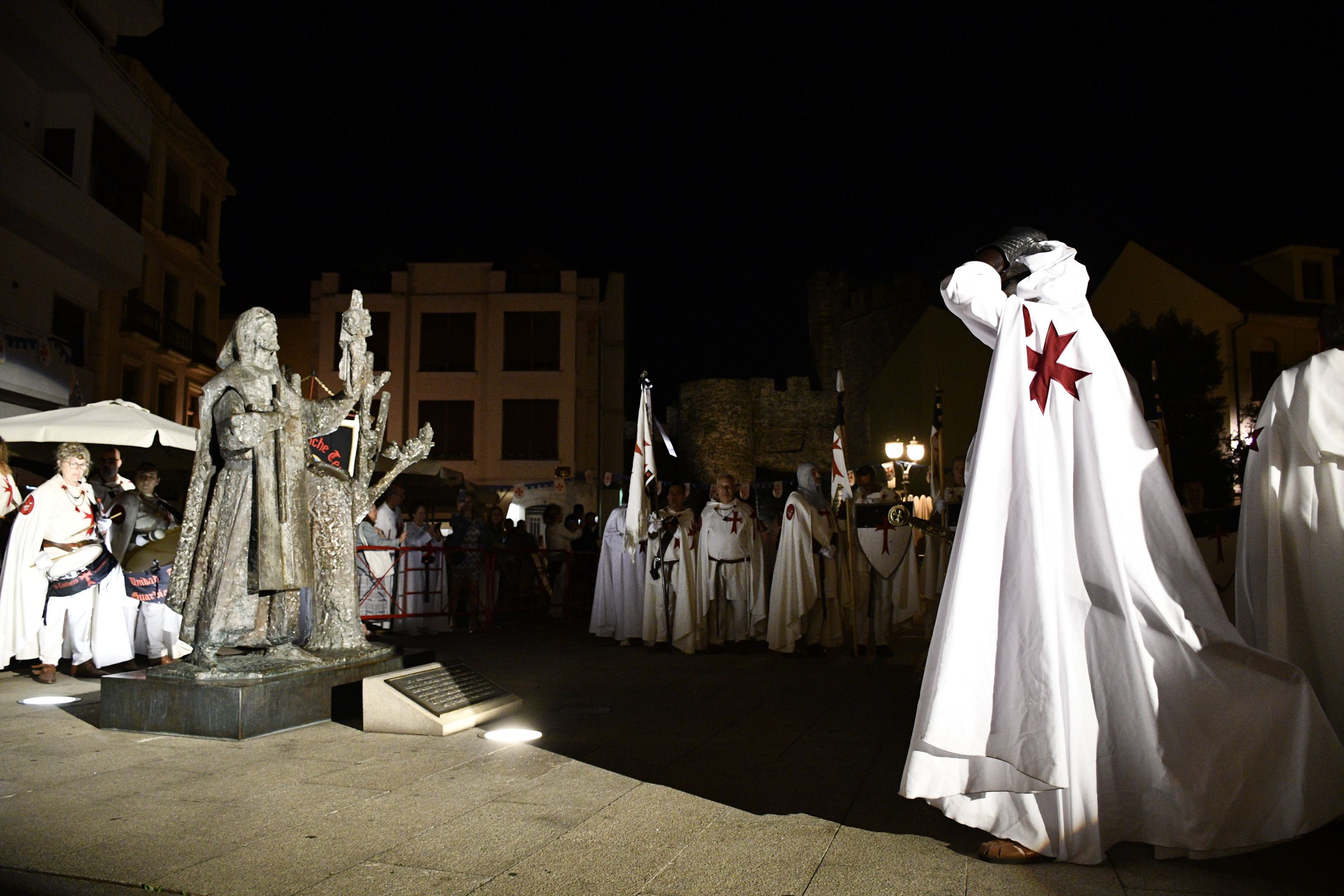 Ofrenda en la Noche Templaria