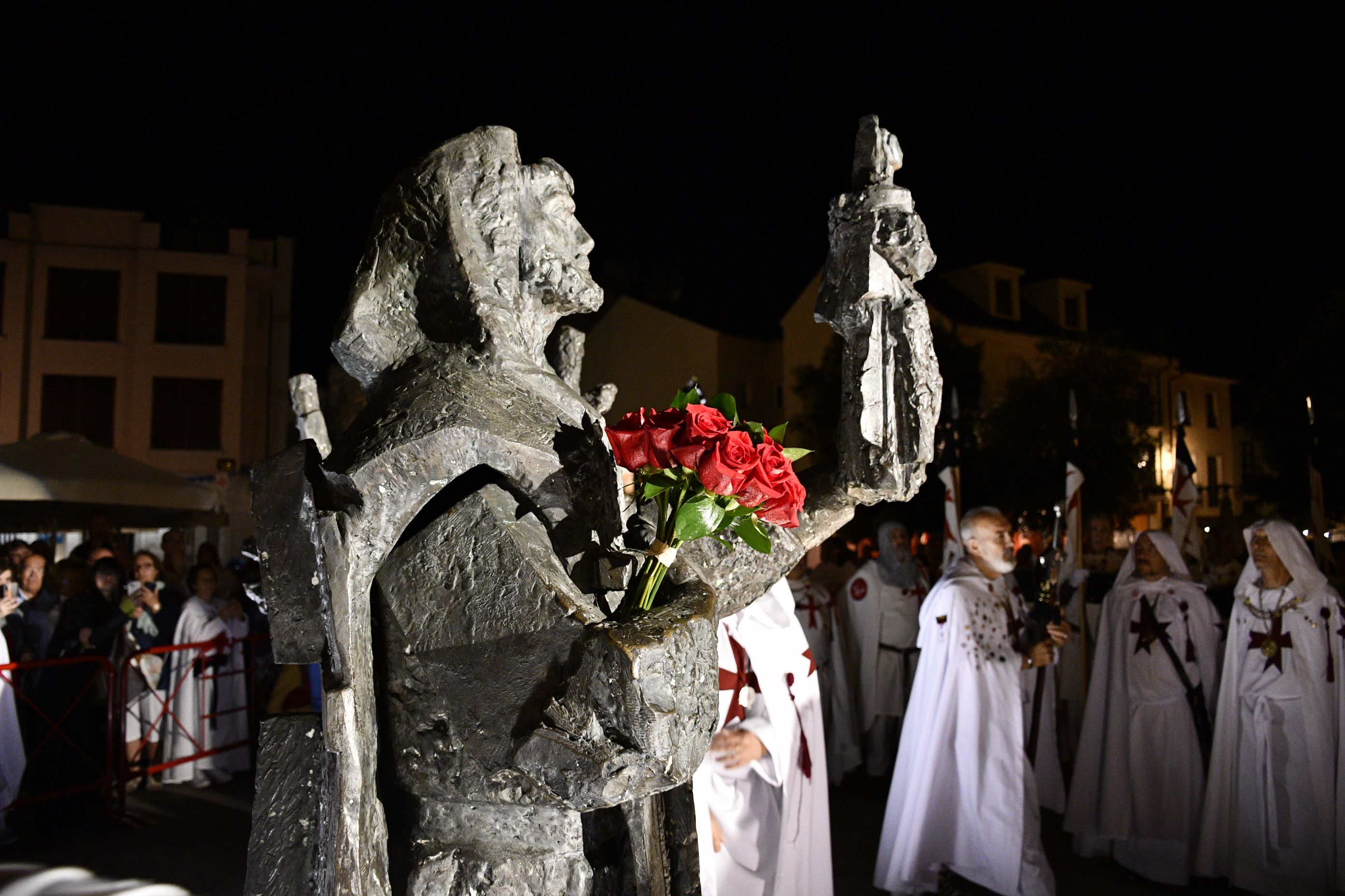 Ofrenda en la Noche Templaria