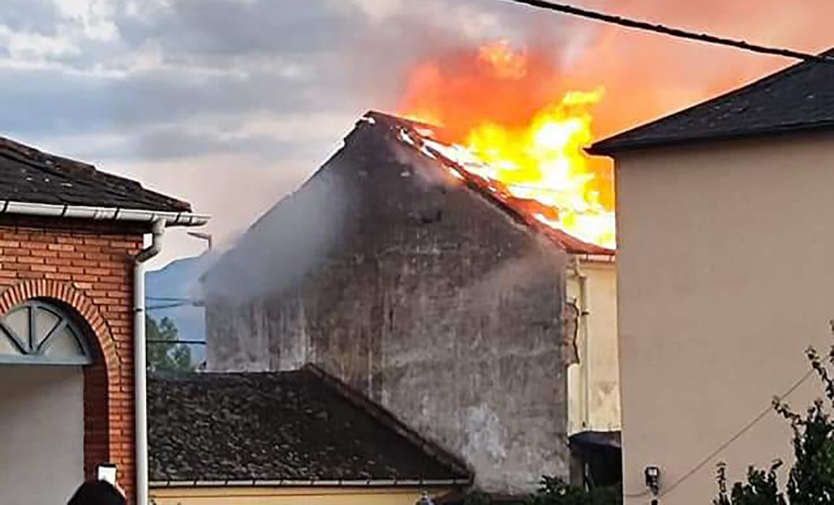 Incendio en una casa de Almázcara