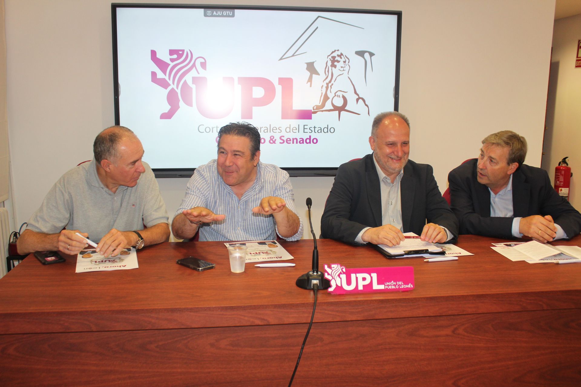 rueda de prensa upl 