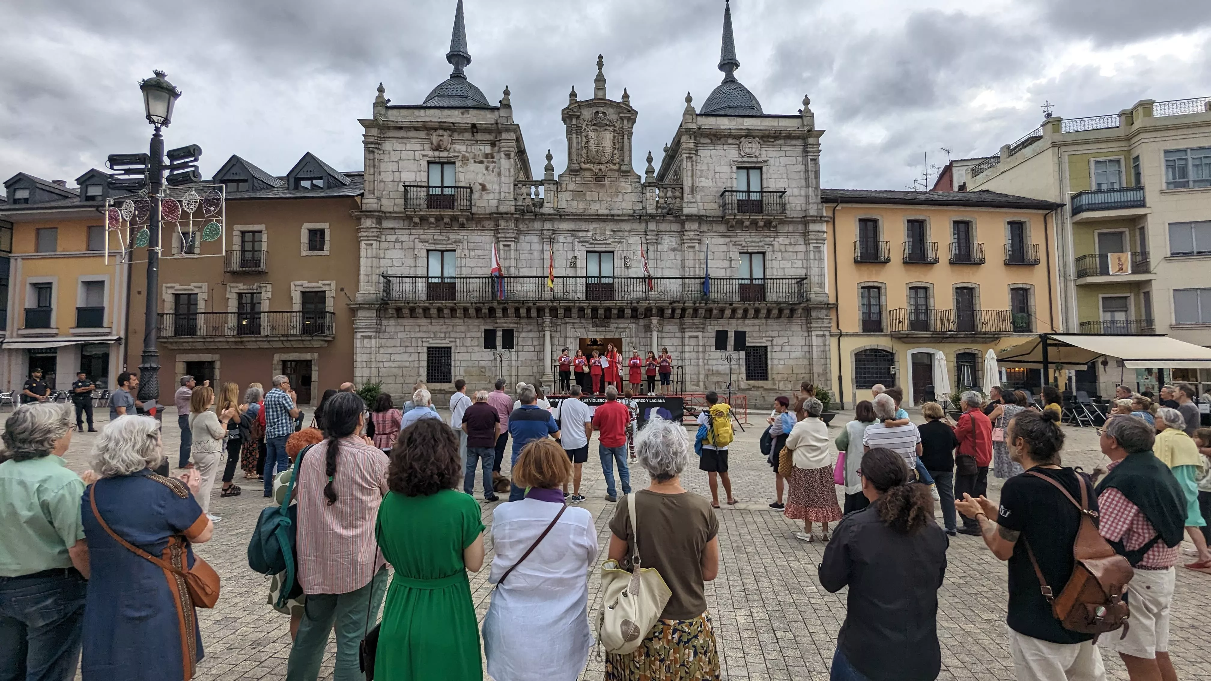 Concentración en Ponferrada contra Luis Rubiales y en apoyo a Jenni Hermoso 