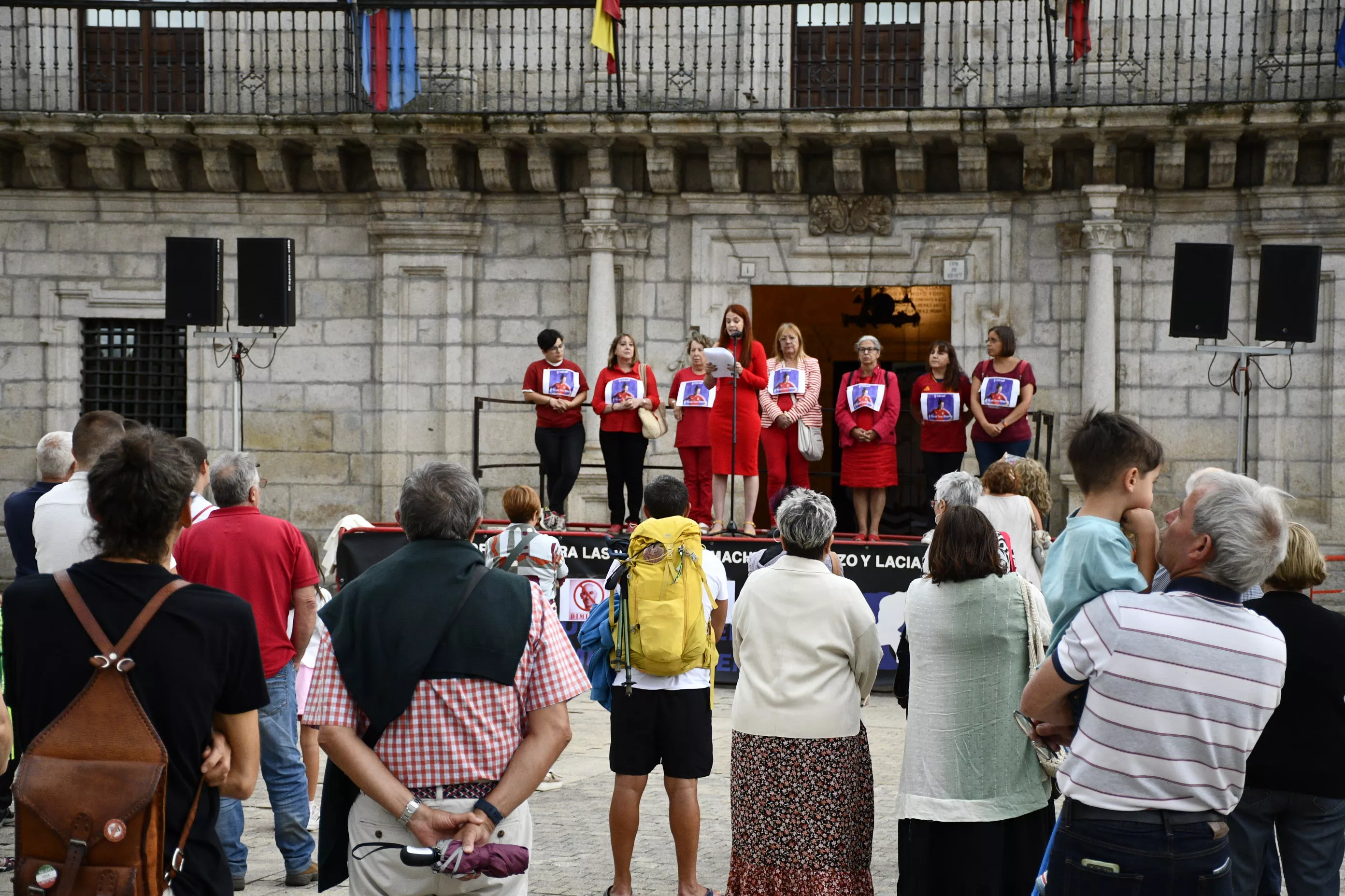 Concentración en Ponferrada contra Luis Rubiales y en apoyo a Jenni Hermoso (6)