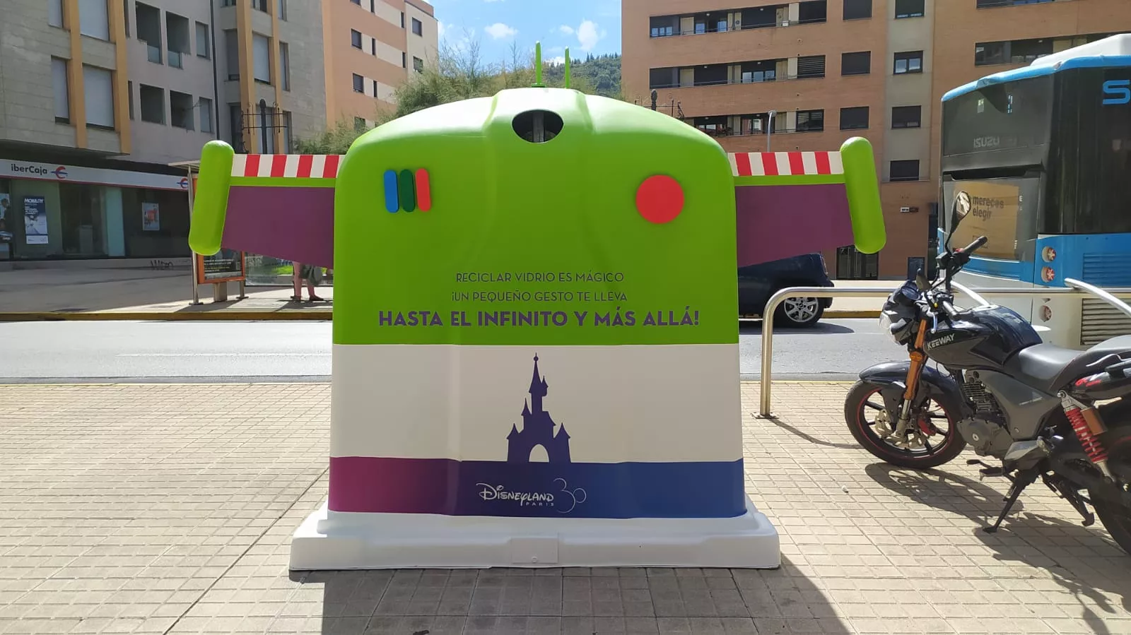 Contenedor de Disney en Ponferrada (1)