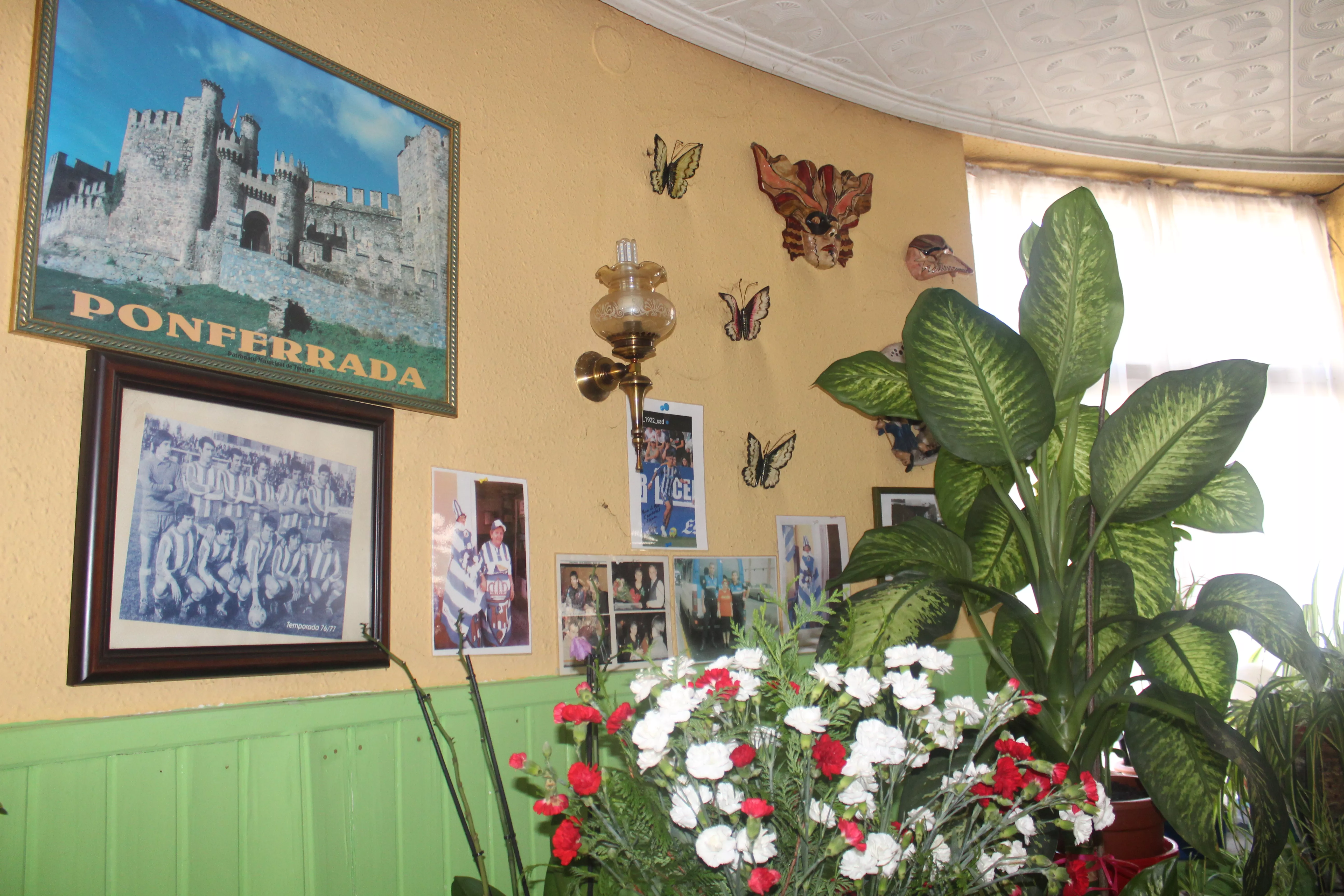 Boda de brillantes: El bar 'Candelas' cumple 75 años en Ponferrada