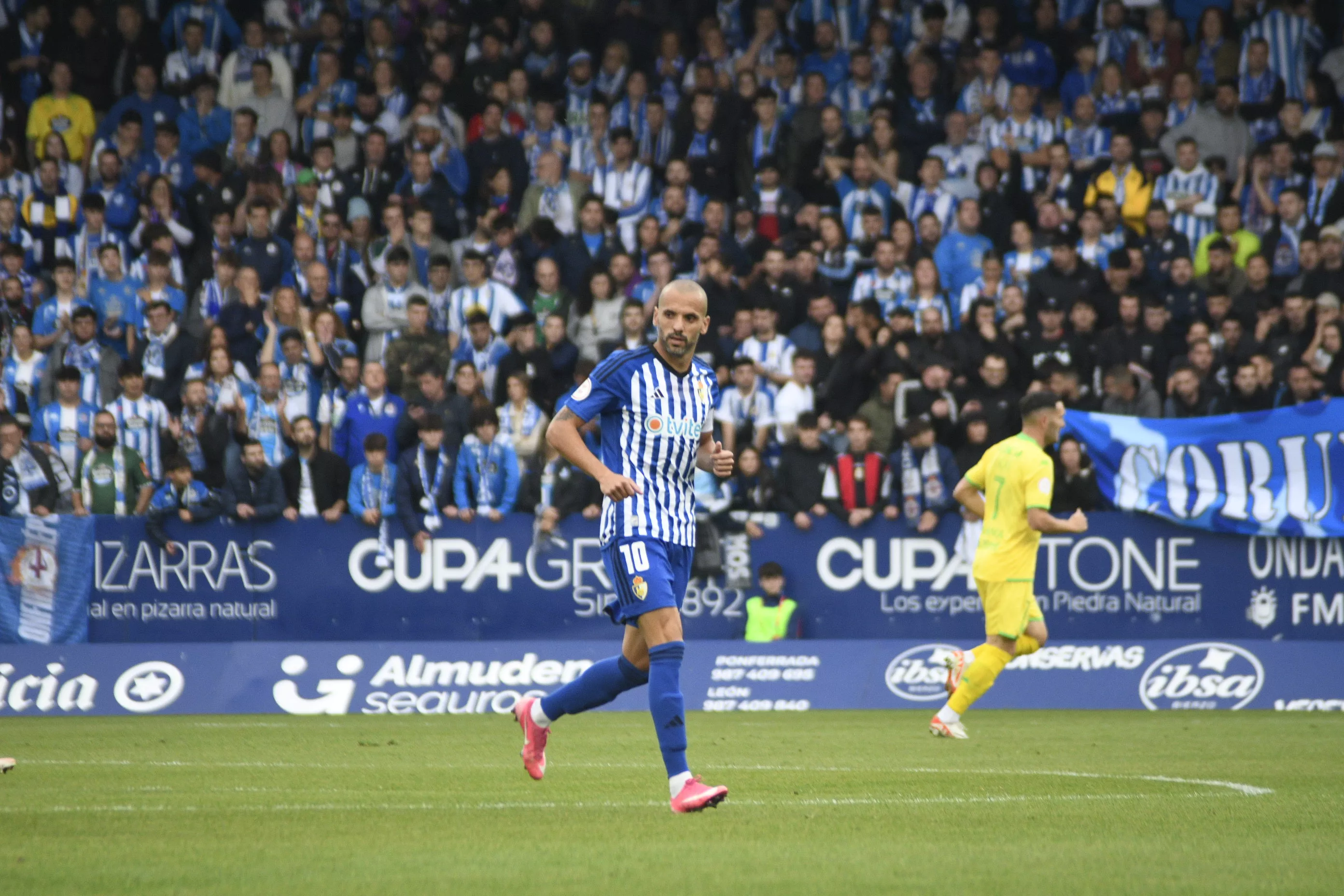 Ponferradina   Depor  (31)