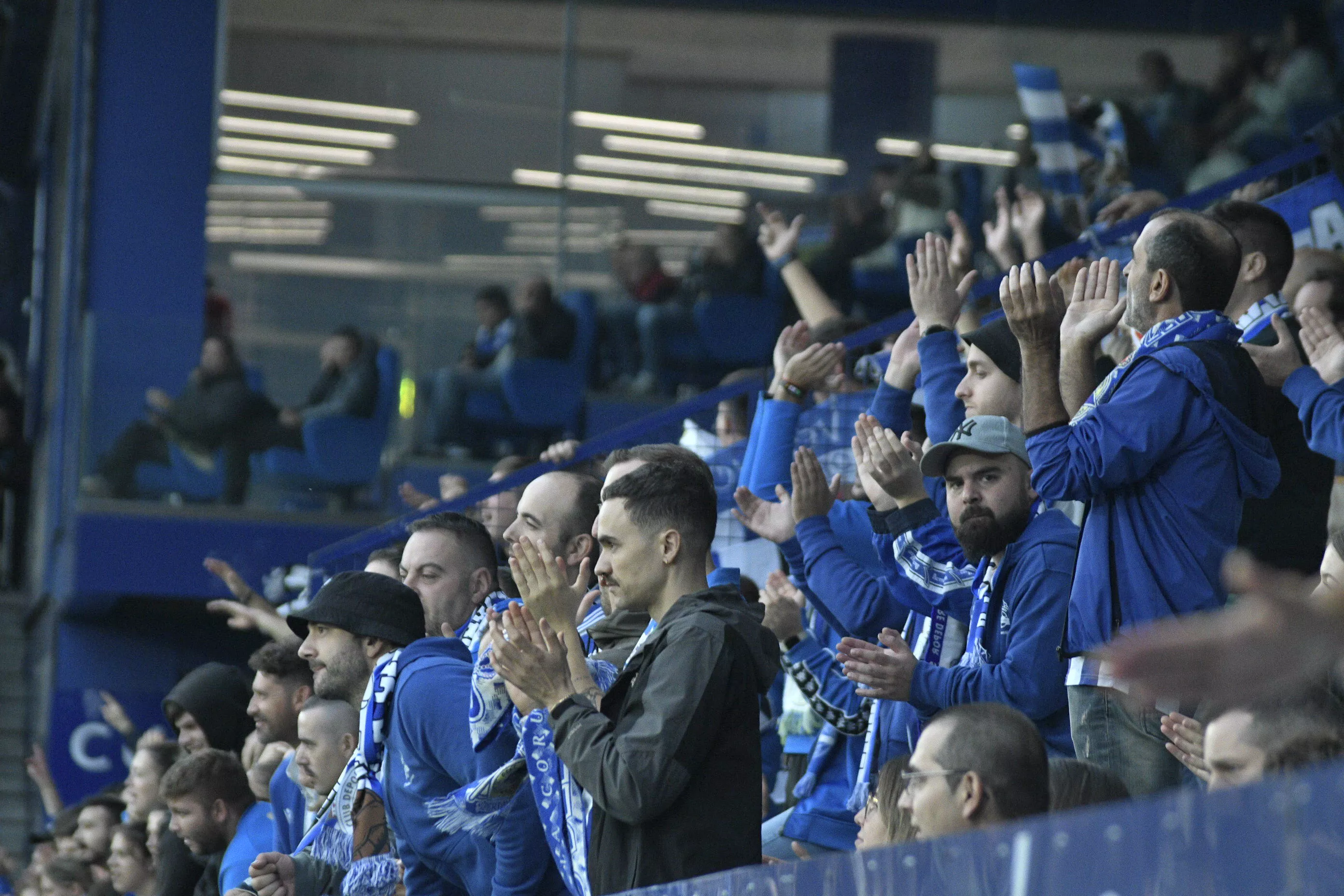 Grada durante la Ponferradina  - Depor 