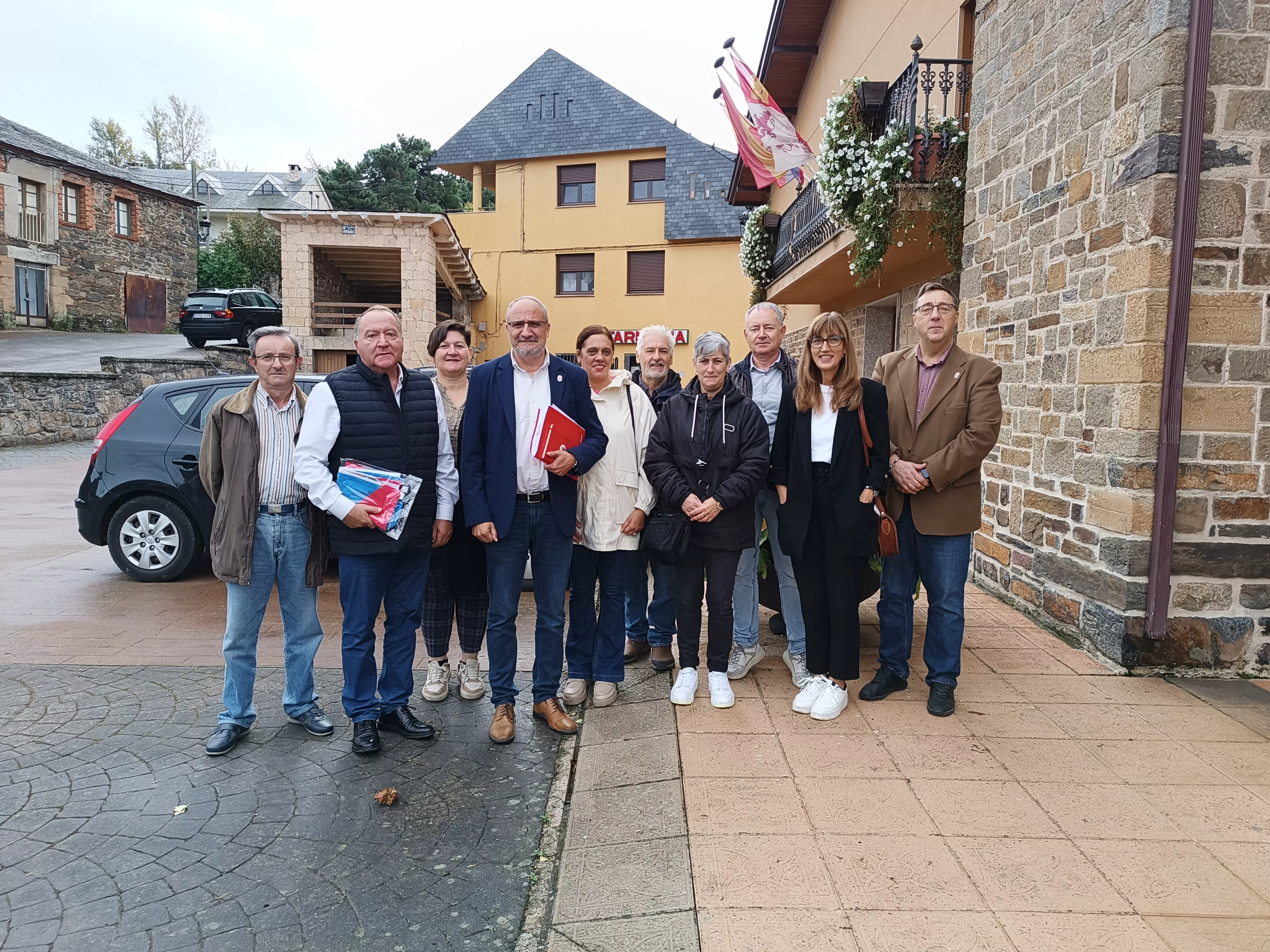 Visita institucional al Ayuntamiento de Berlanga del Bierzo (3)