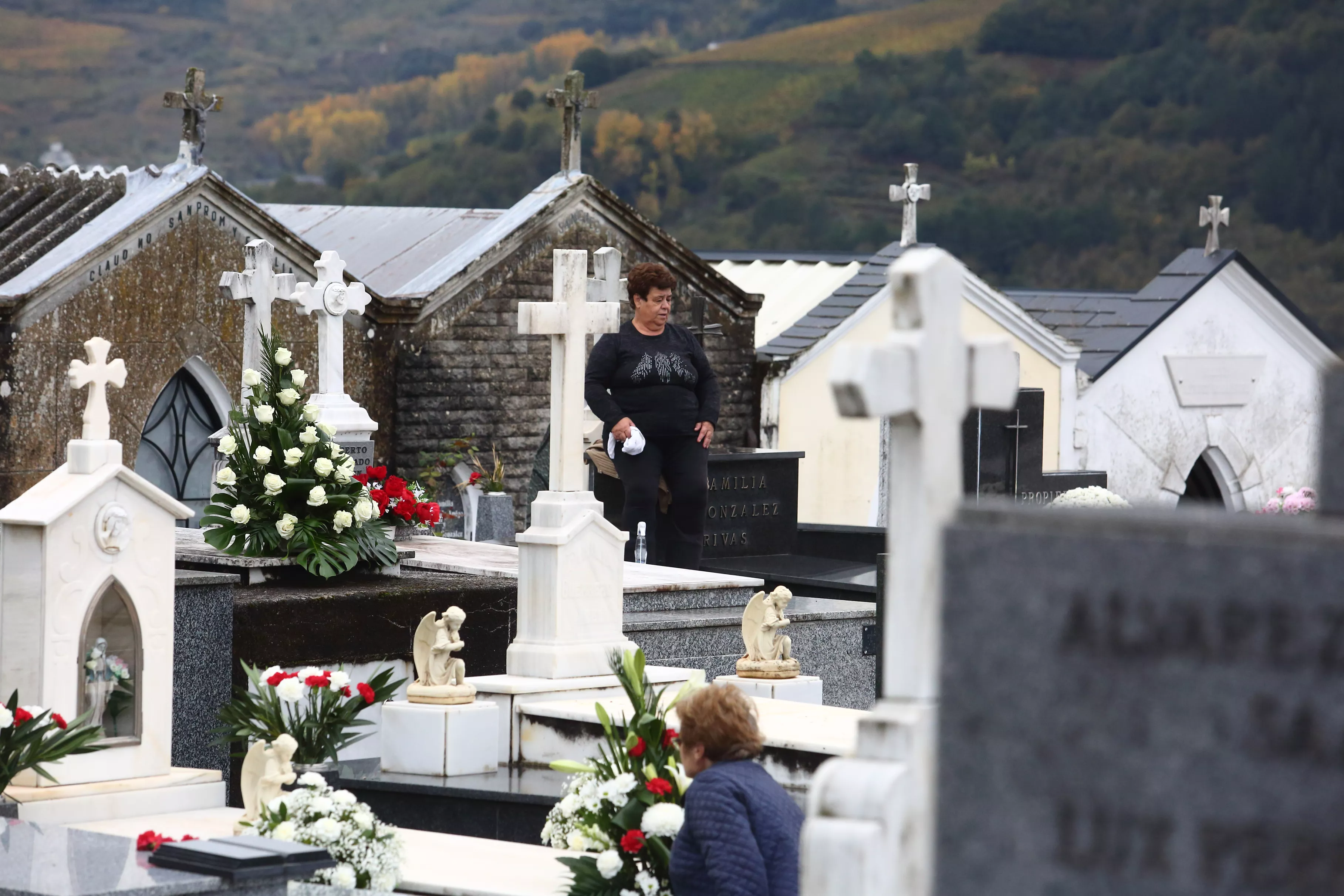 Día de Todos los Santos en el cementerio de Villafranca del Bierzo (10)