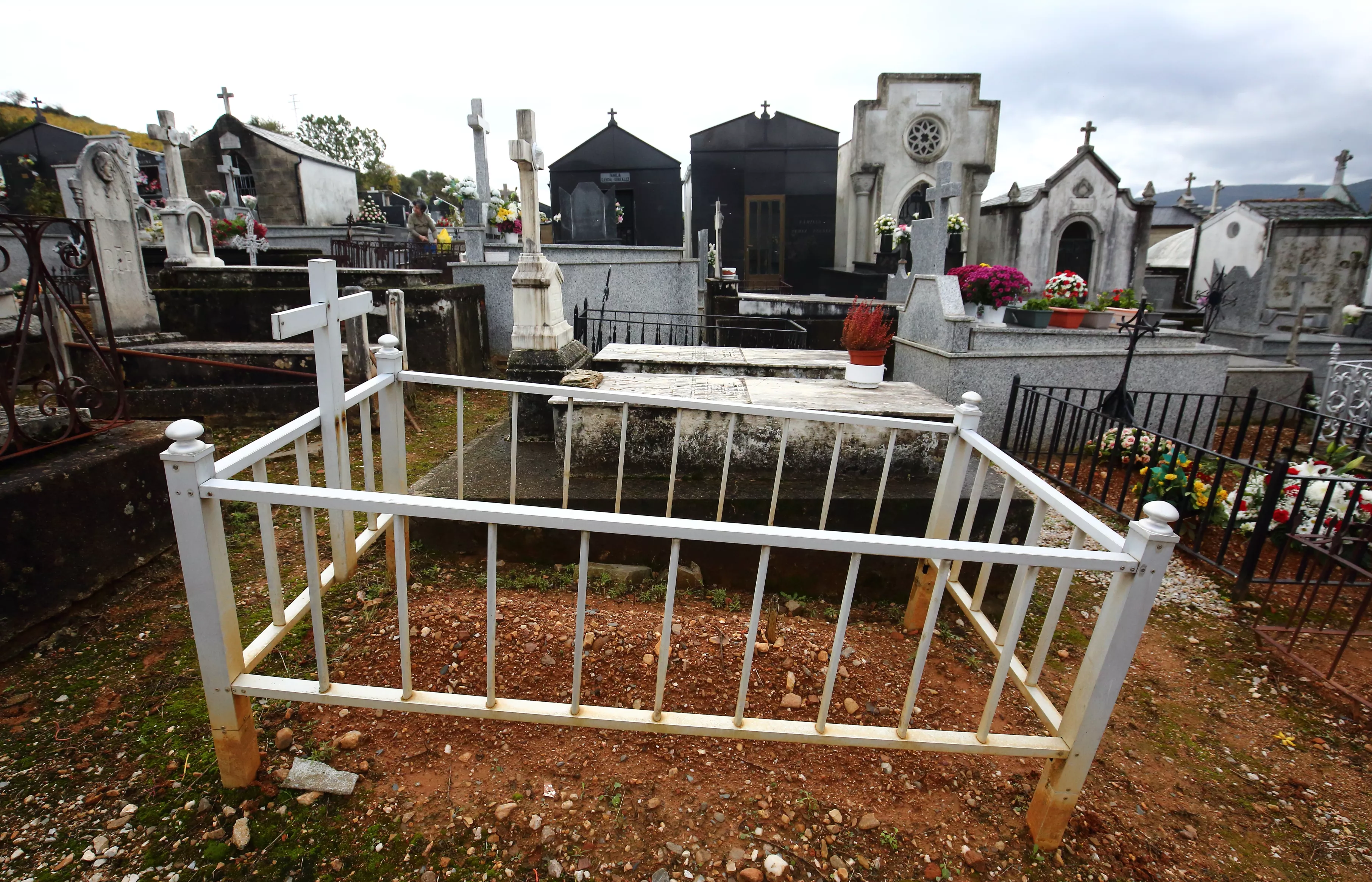 Día de Todos los Santos en el cementerio de Villafranca del Bierzo (15)