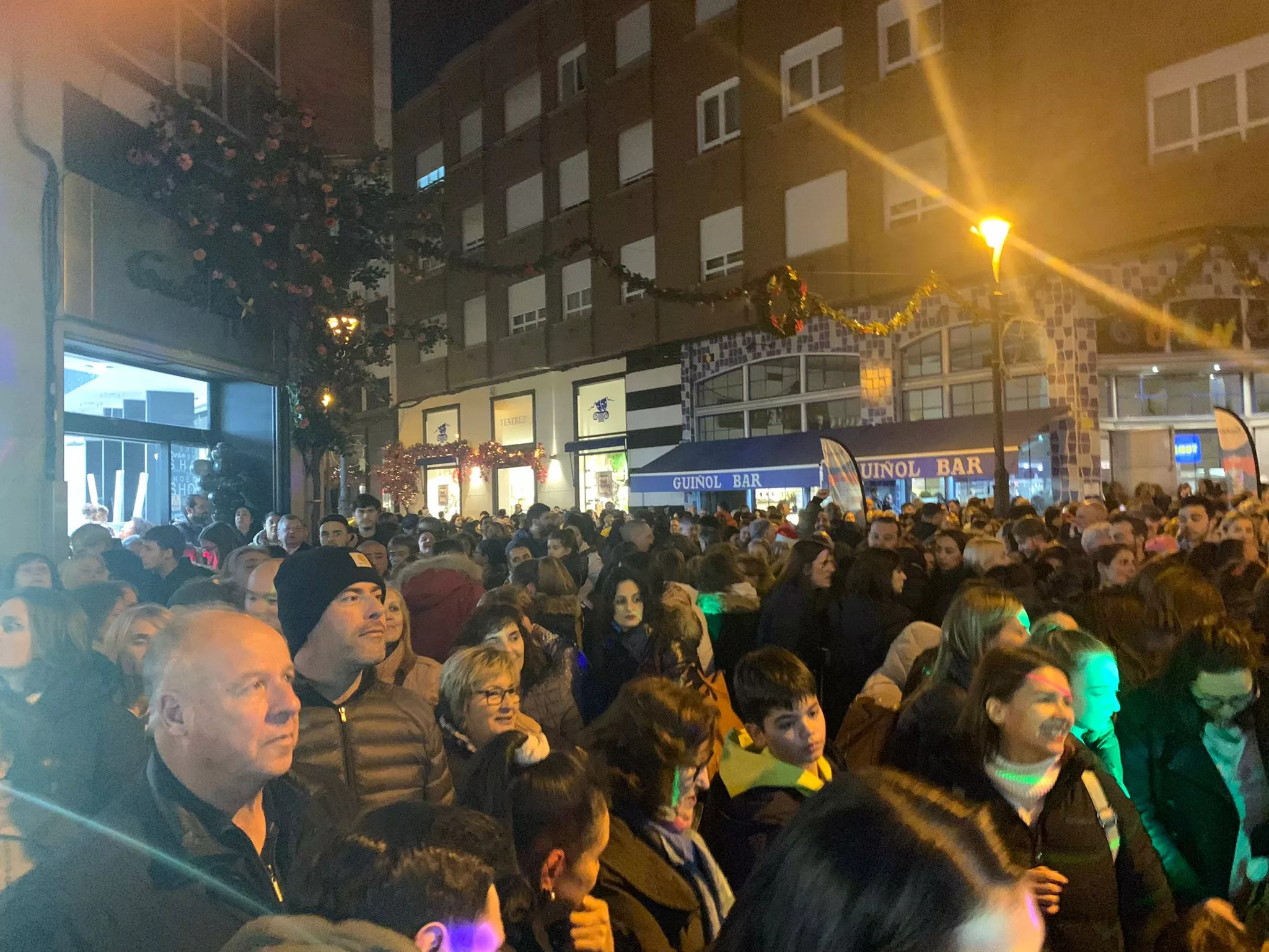 Fotos sorteo de 1000 € en el Black Friday del centro de Ponferrada