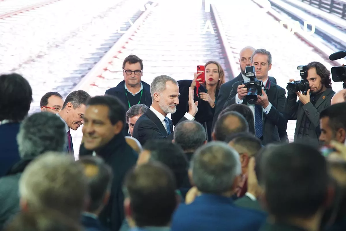 Llegada del tren a Oviedo y acto institucional (8)