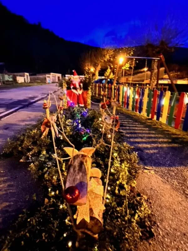 Adornos de Navidad en San Clemente de Valdueza