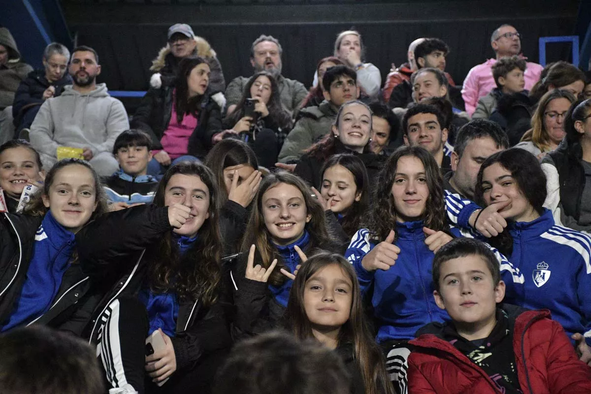 Álbum de fotos del Ponferradina - Cornellà, el último del año en El Toralín