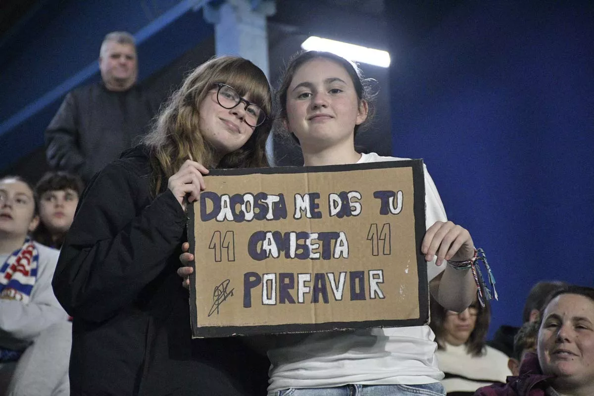 Álbum de fotos del Ponferradina - Cornellà, el último del año en El Toralín