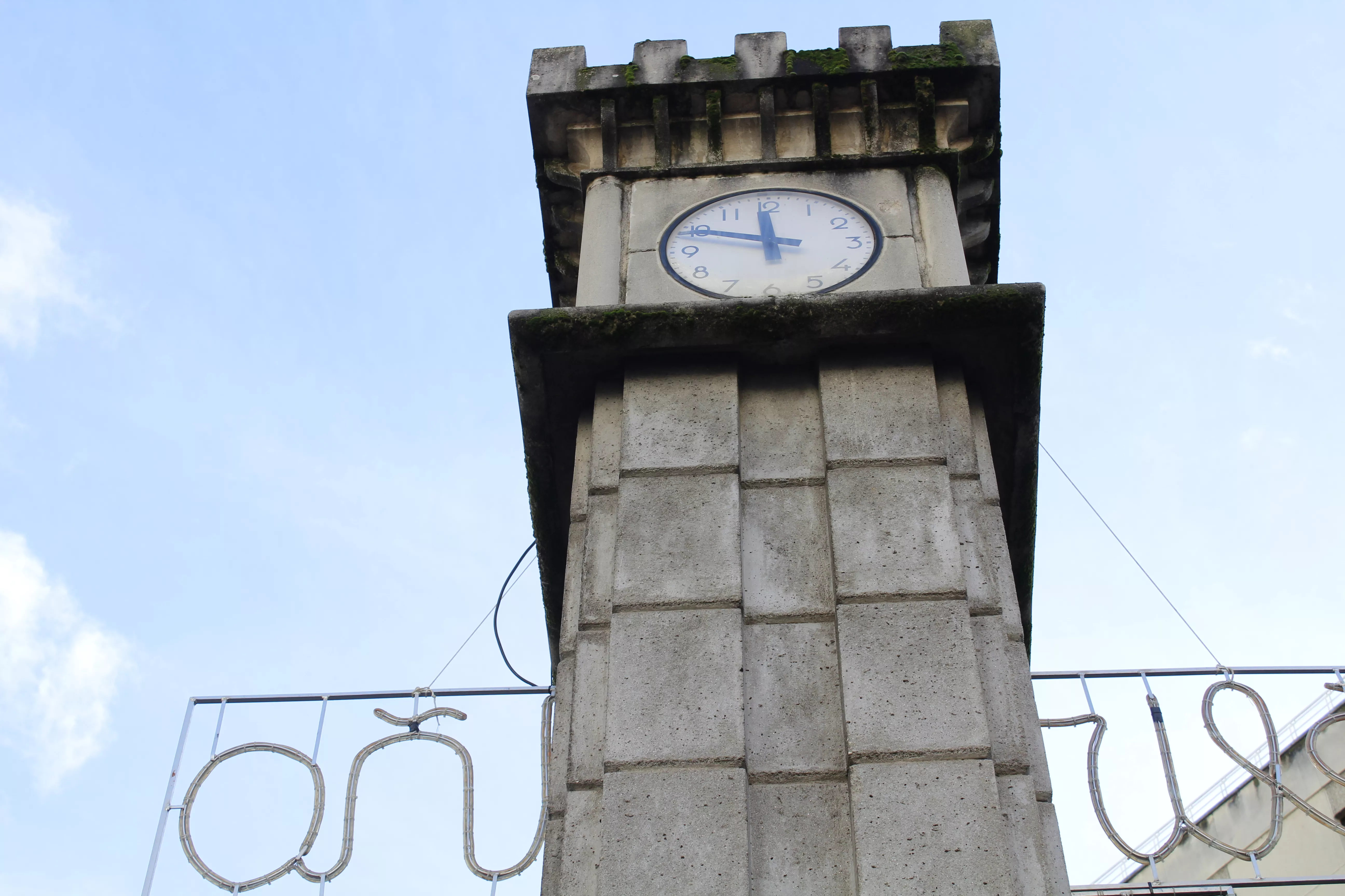 Las Campanadas Infantiles llenan de ilusión el centro de Ponferrada para que los más pequeños den la bienvenida al 2024