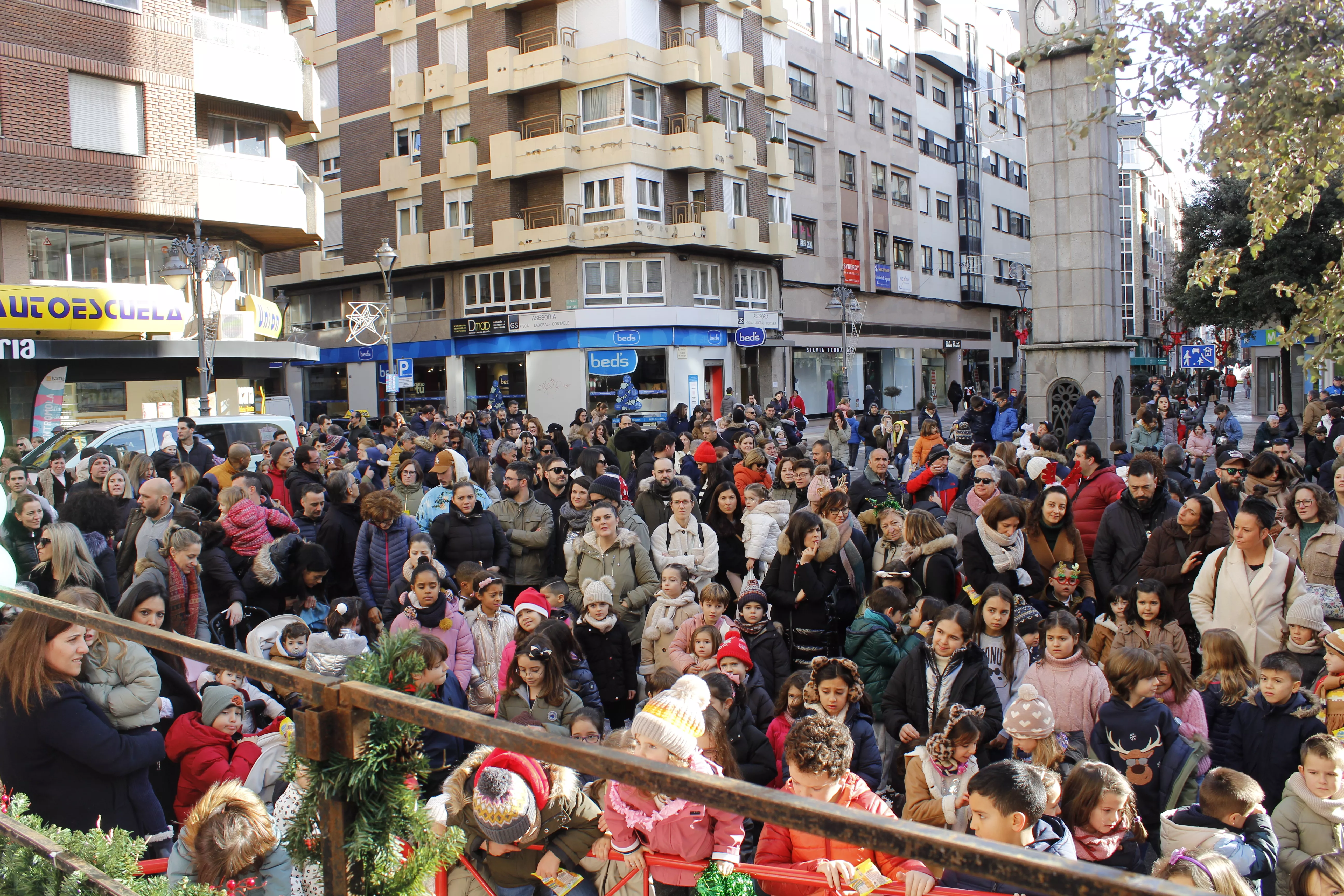 Las Campanadas Infantiles llenan de ilusión el centro de Ponferrada para que los más pequeños den la bienvenida al 2024