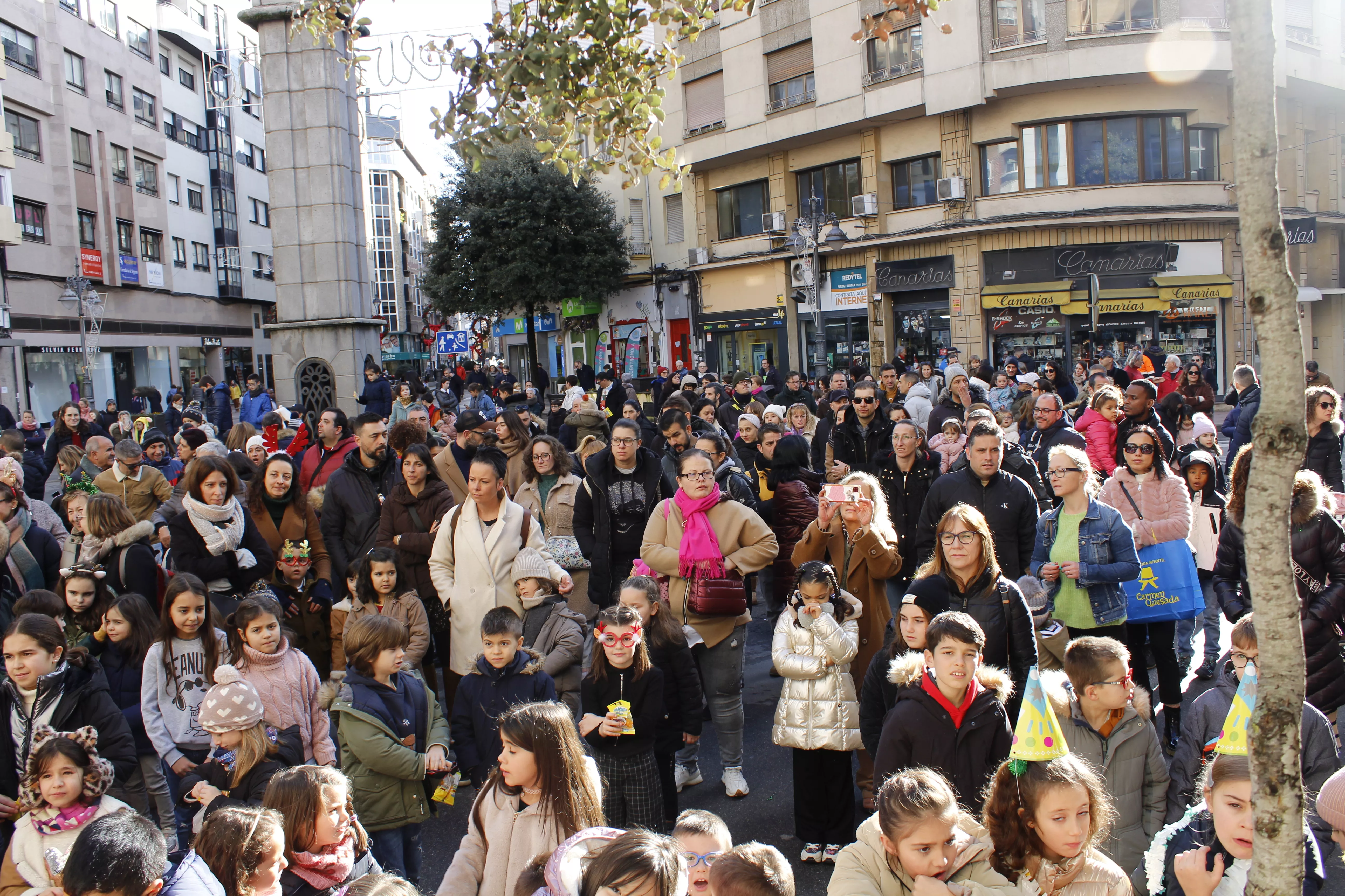 Las Campanadas Infantiles llenan de ilusión el centro de Ponferrada para que los más pequeños den la bienvenida al 2024