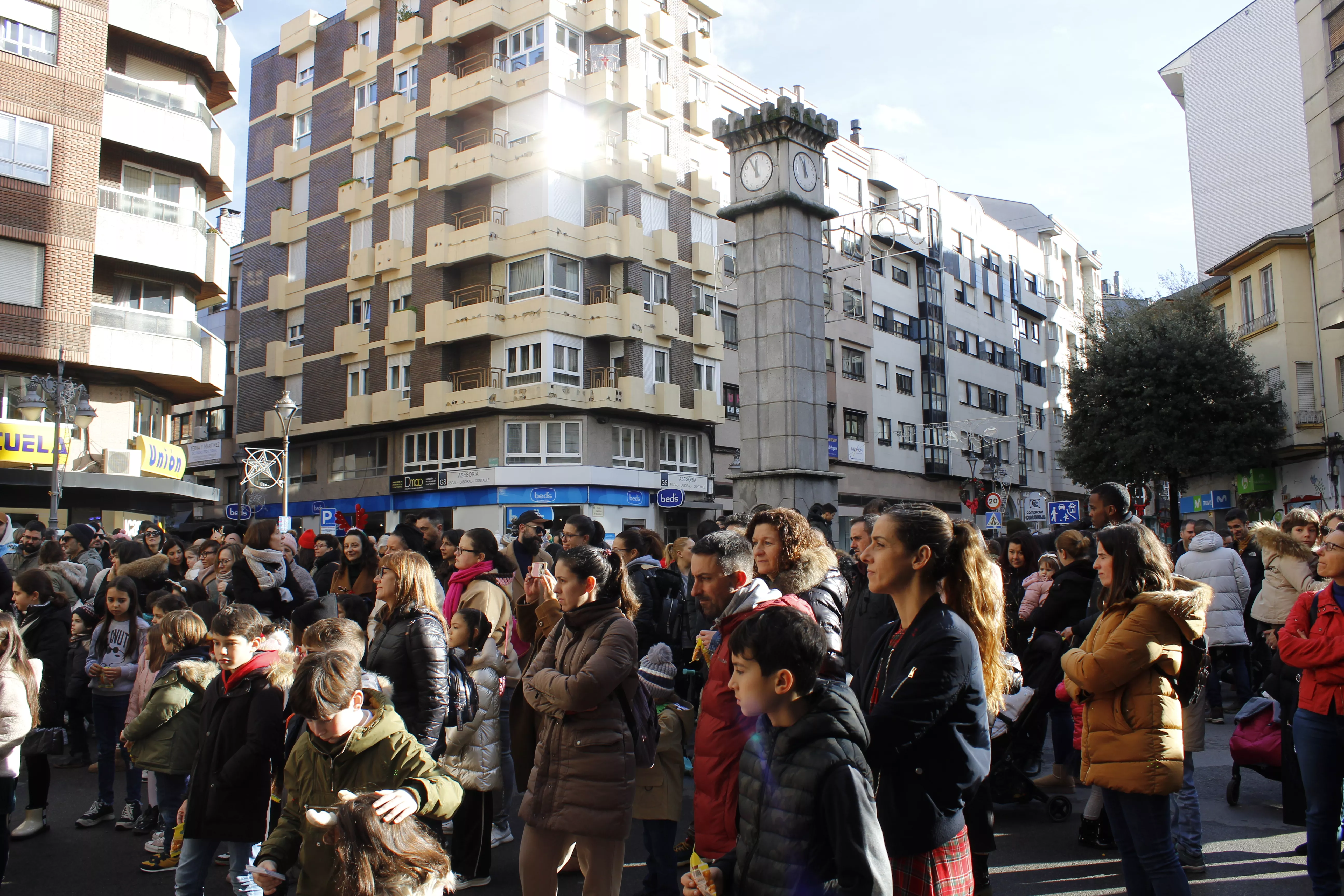 Las Campanadas Infantiles llenan de ilusión el centro de Ponferrada para que los más pequeños den la bienvenida al 2024