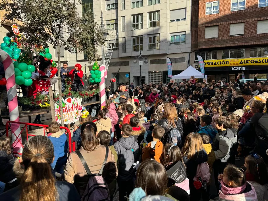 Las Campanadas Infantiles llenan de ilusión el centro de Ponferrada para que los más pequeños den la bienvenida al 2024