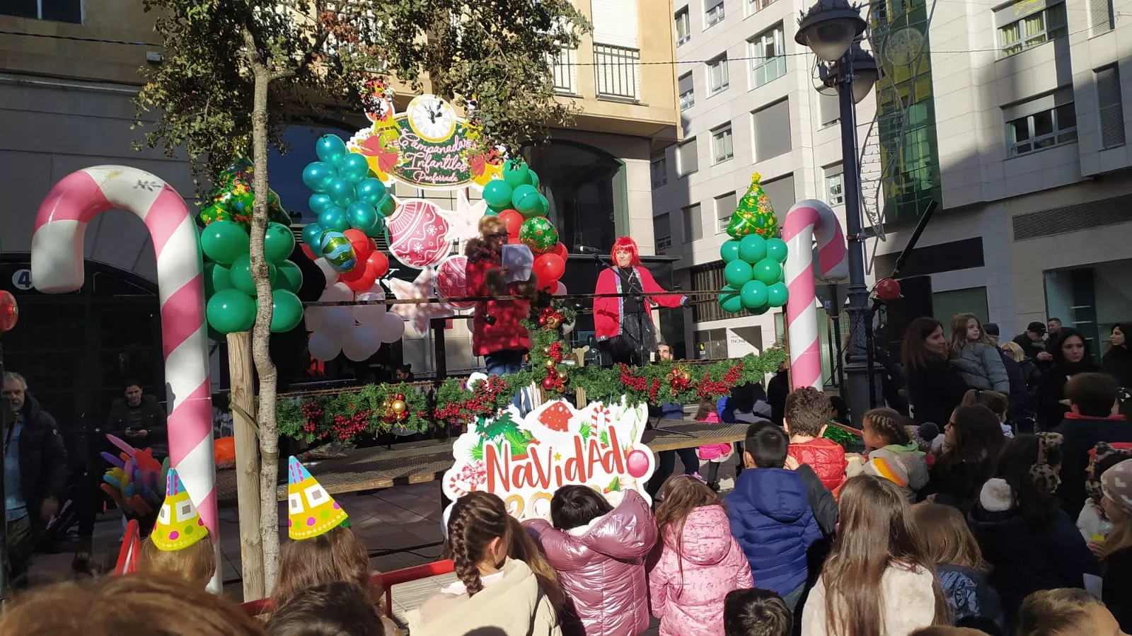 Las Campanadas Infantiles llenan de ilusión el centro de Ponferrada para que los más pequeños den la bienvenida al 2024