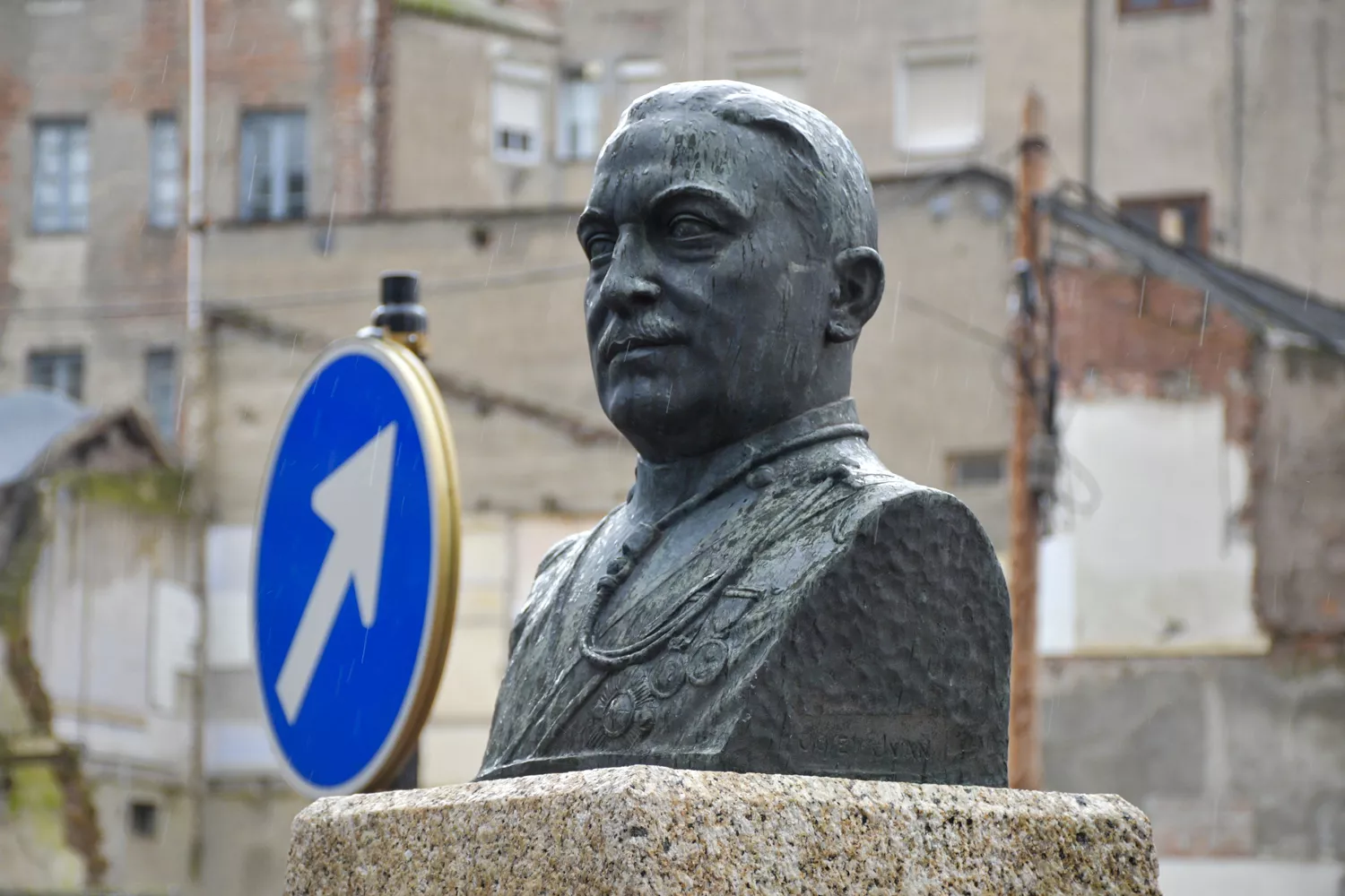 Busto Gómez Núñez