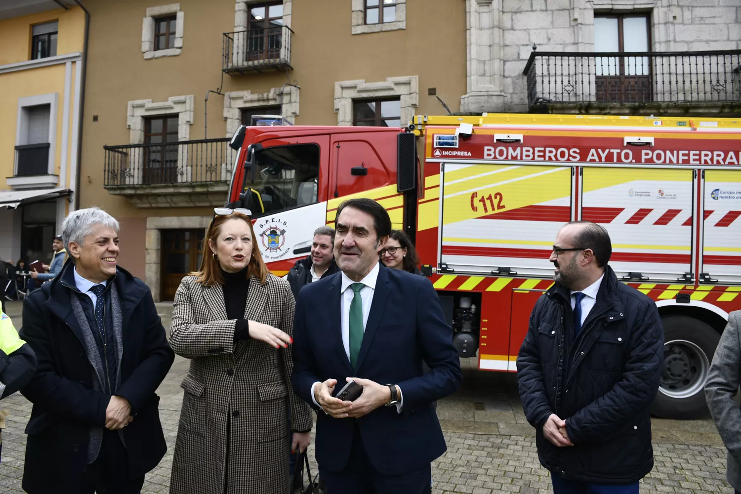 Nuevo camión de bomberos (7)