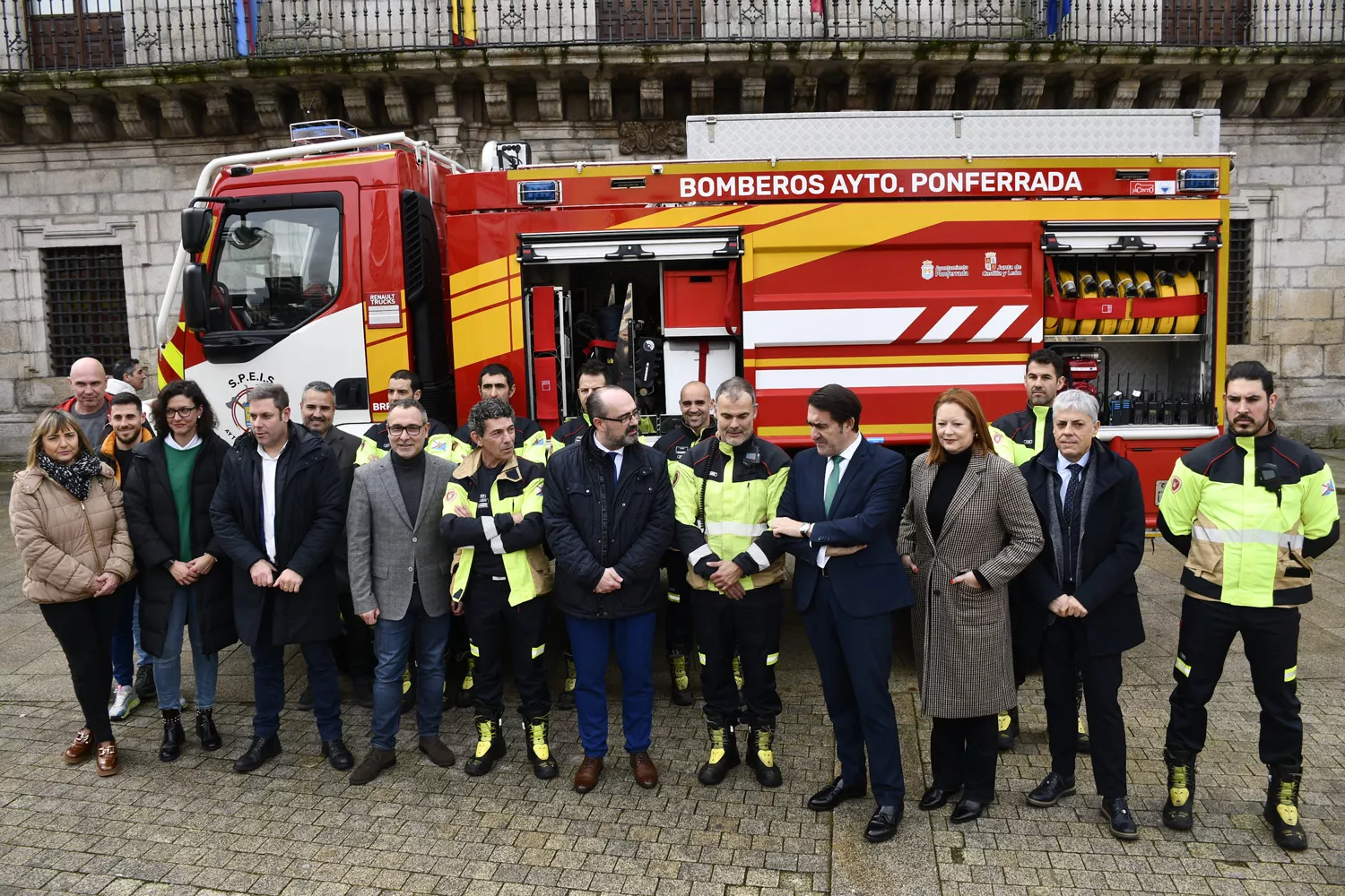 Nuevo camión de bomberos (9)