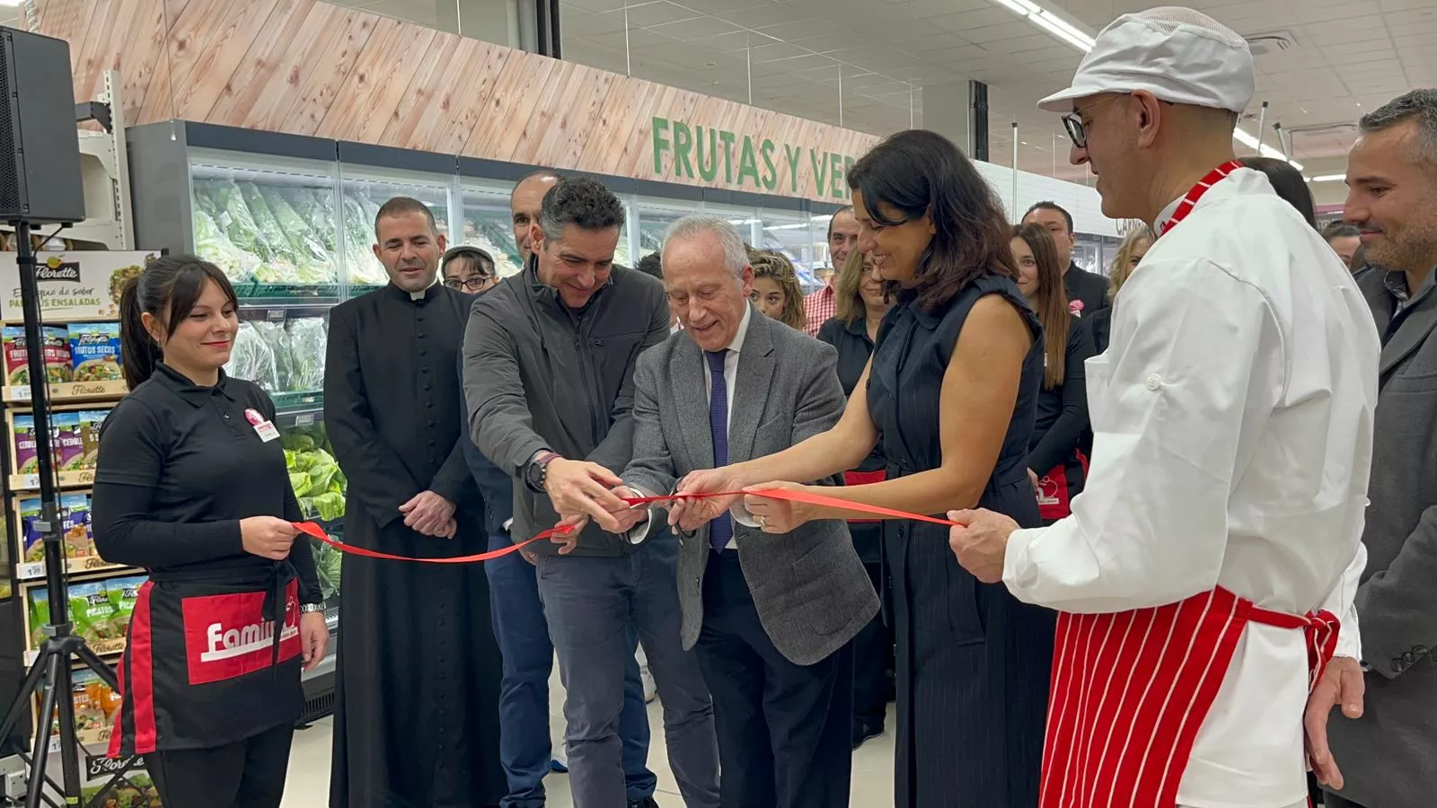 Nuevo supermercado Familia en el Centro Comercial La Máquina de Ponferrada (10)