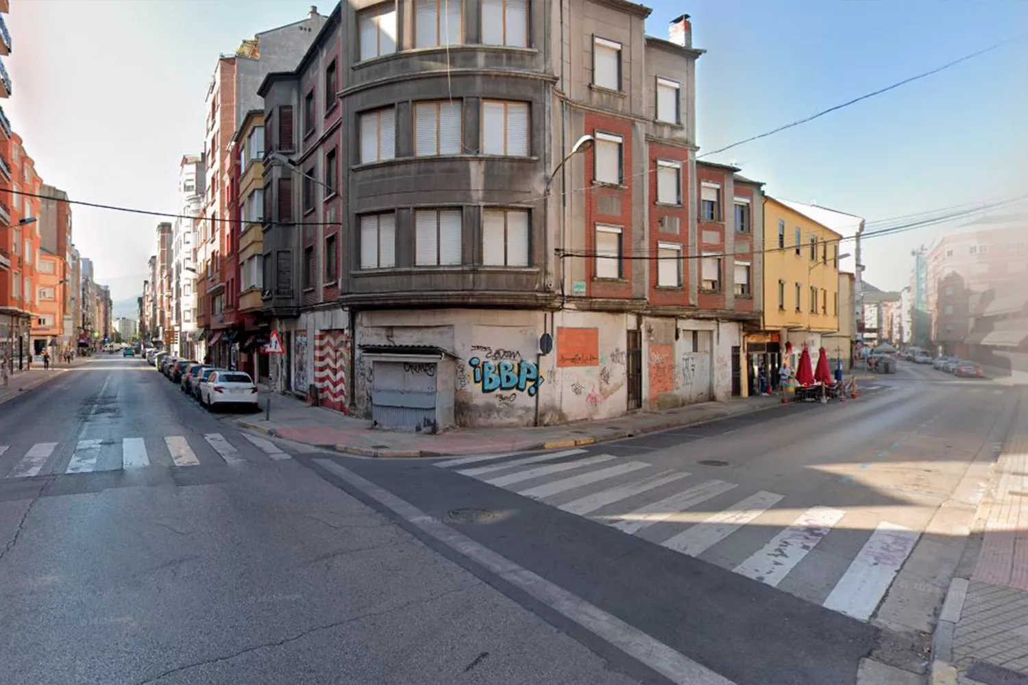 Confluencia entre calle Mateo Garza y Gómez Núñez