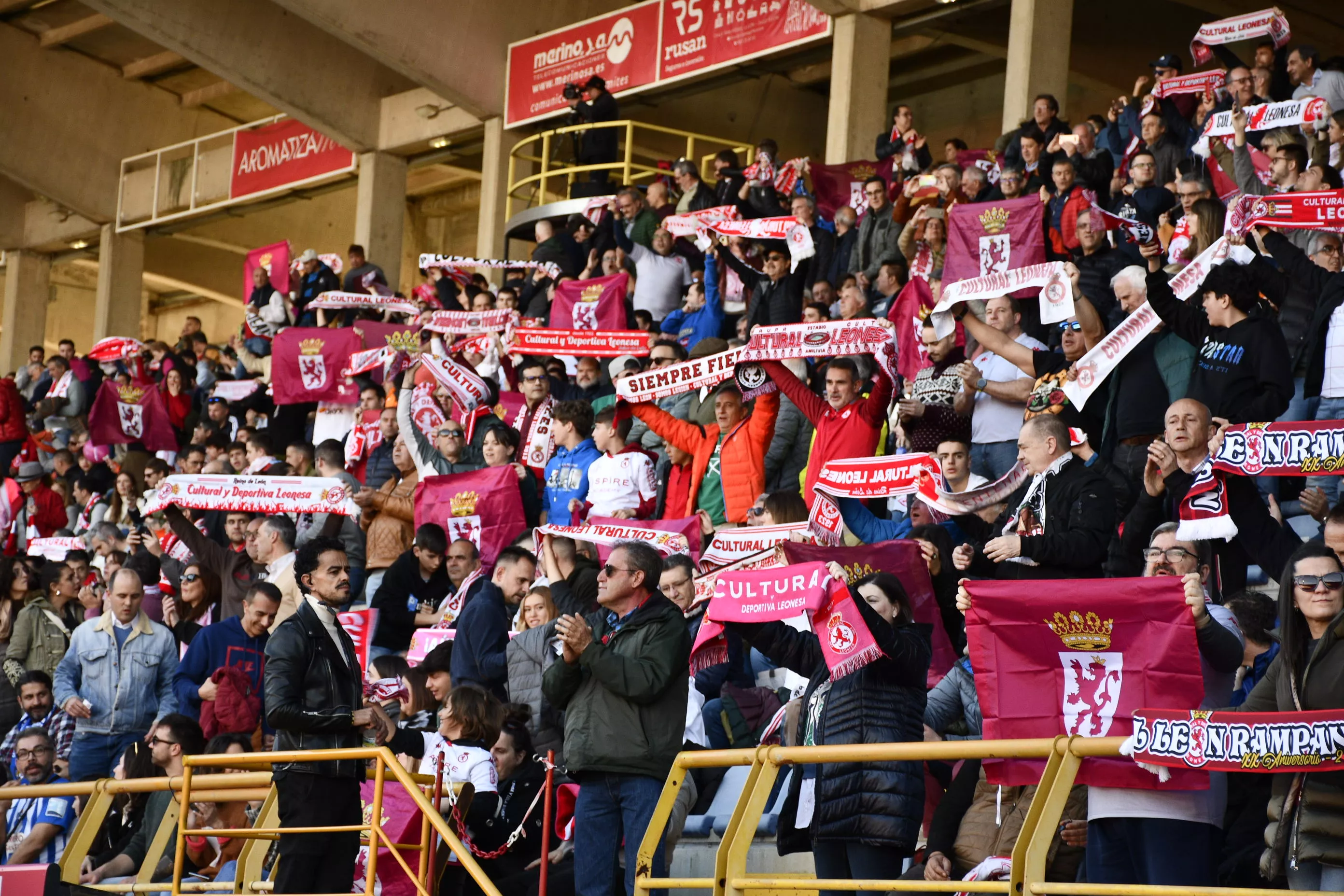 El derbi en la grada 