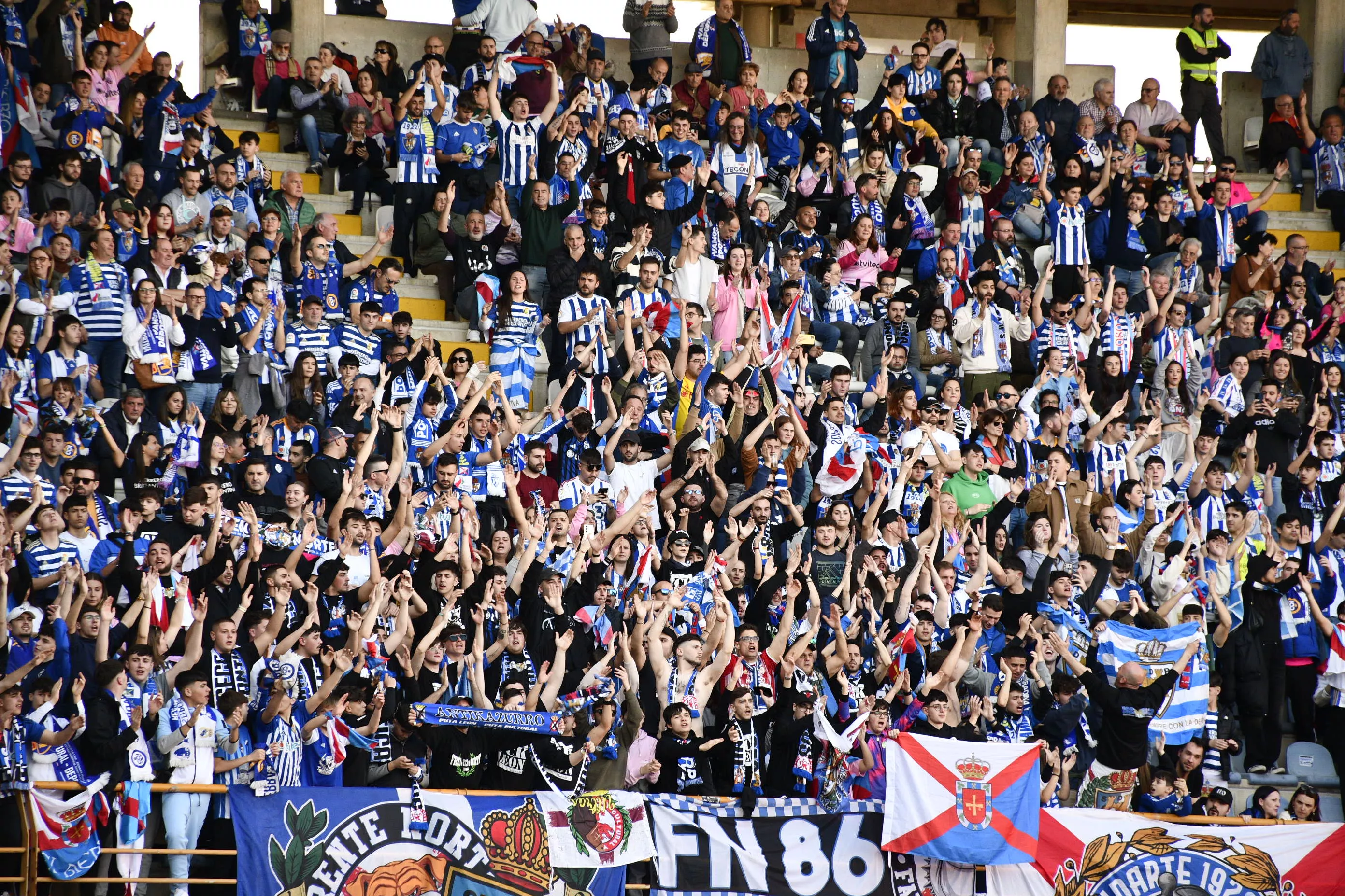 El derbi en la grada 