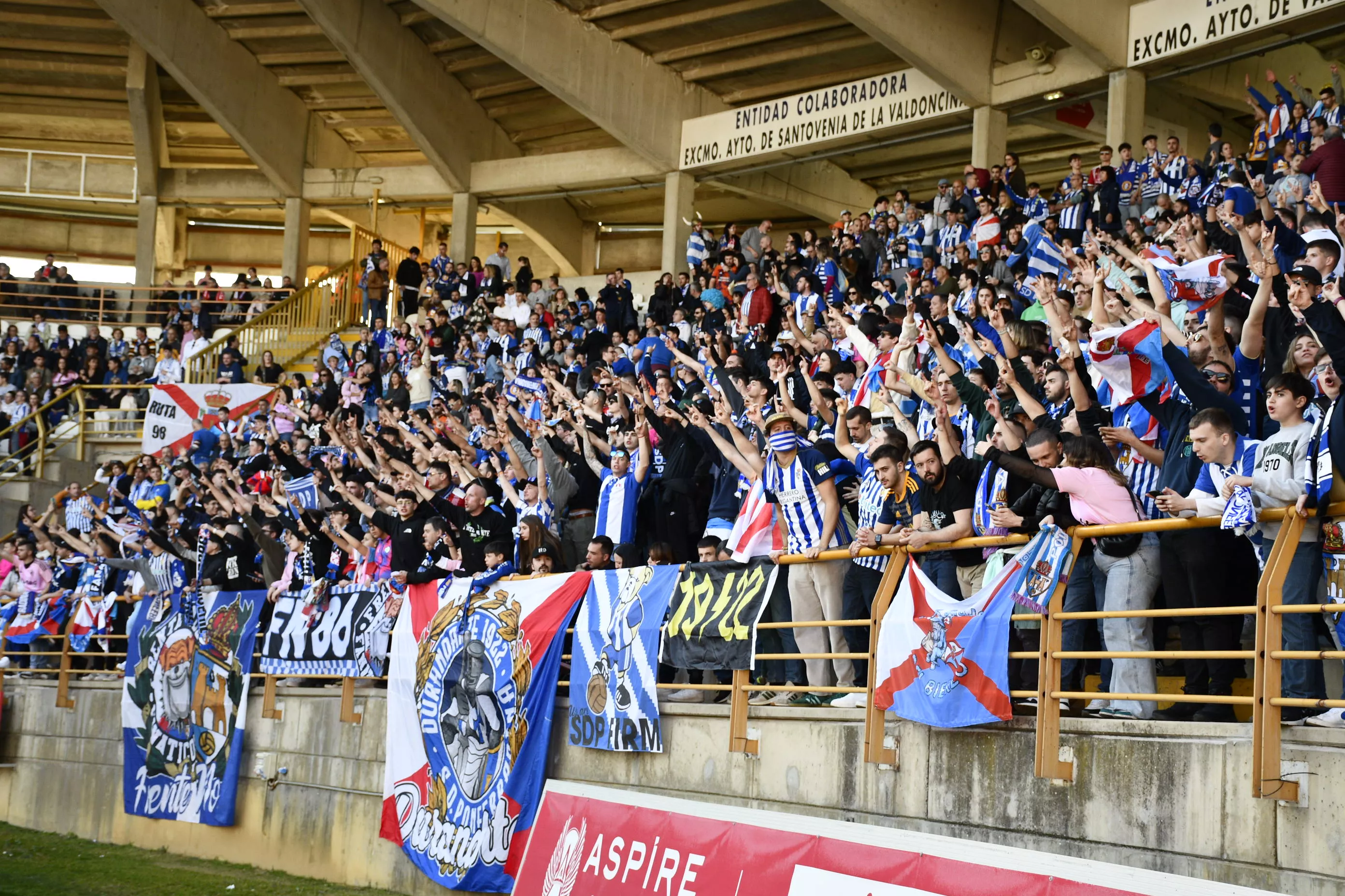 El derbi en la grada 