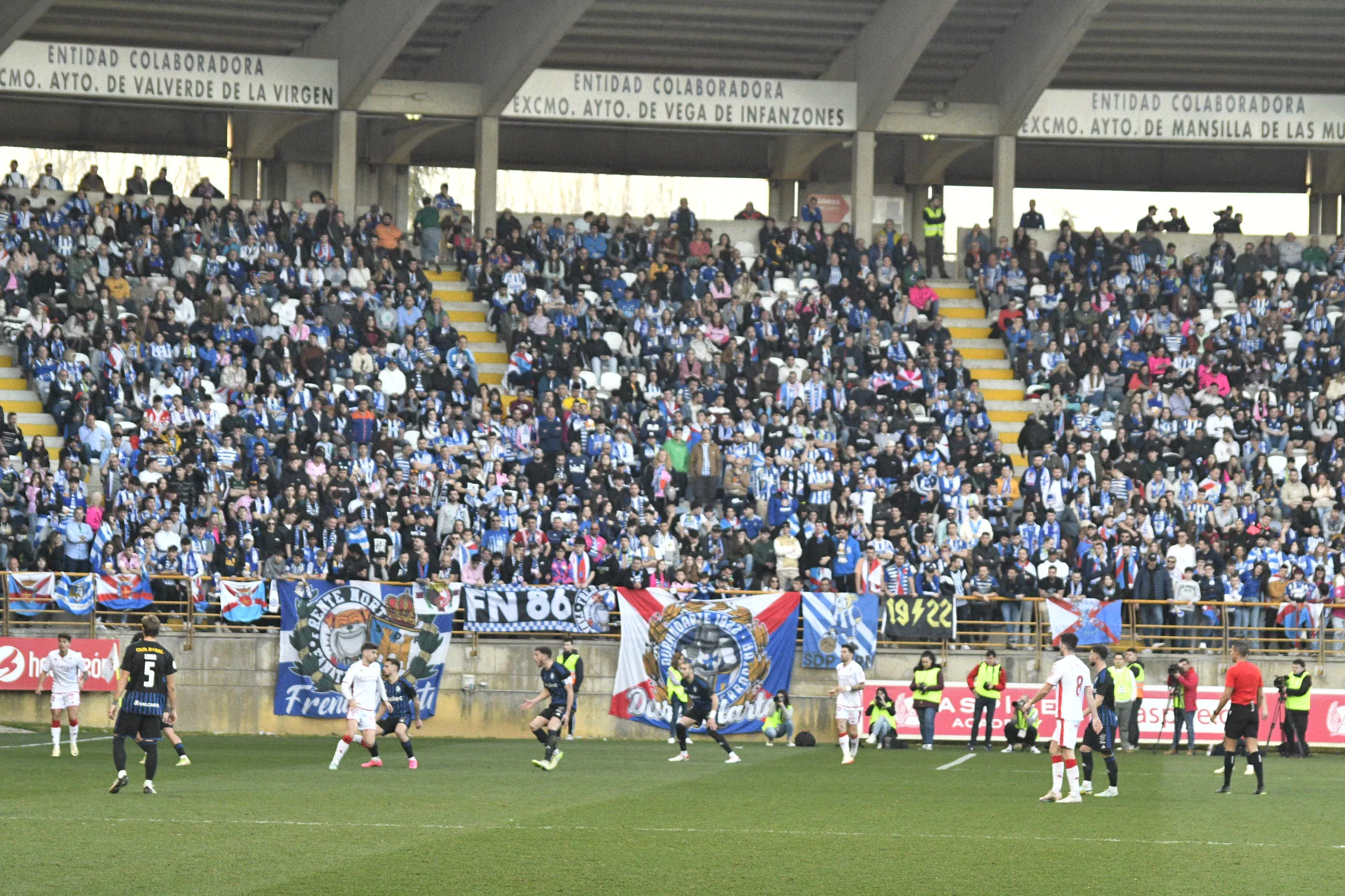 El derbi en la grada 