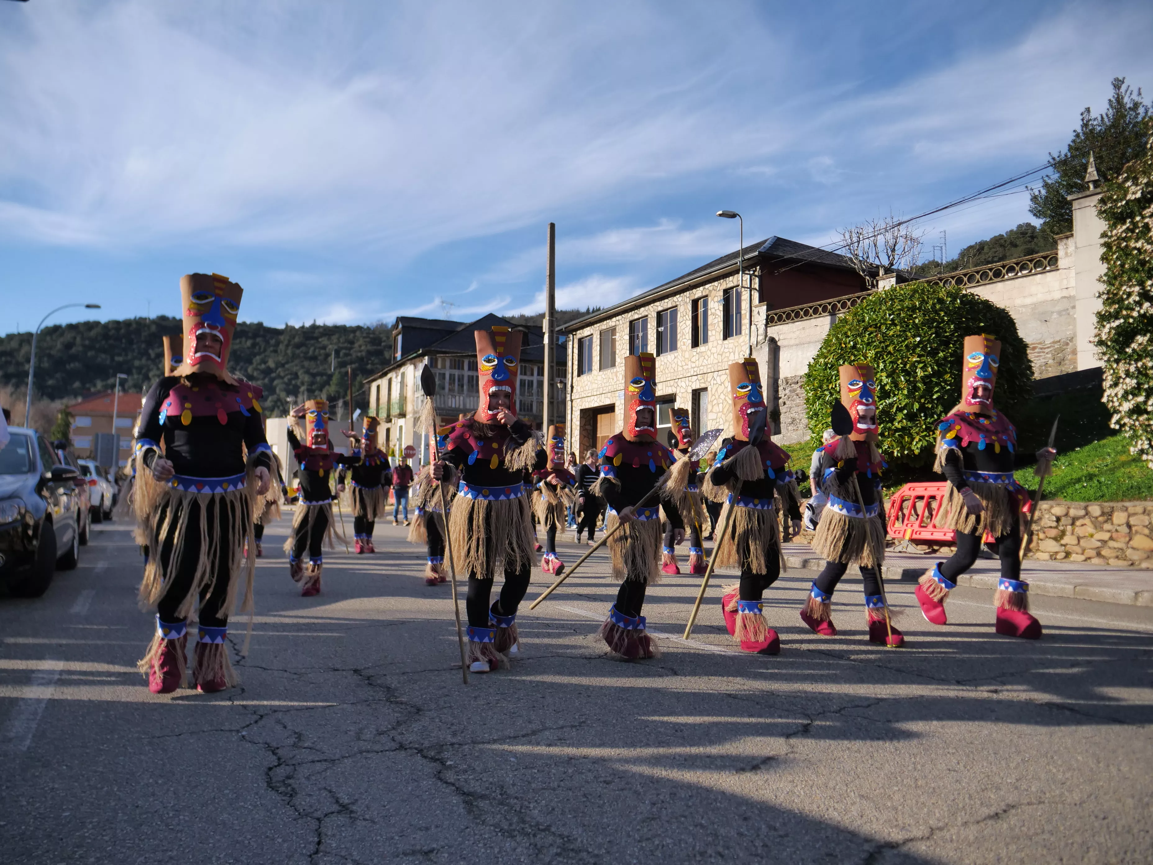 El Carnaval de Torre del Bierzo junto al mundo de Oz con los payasos justicieros