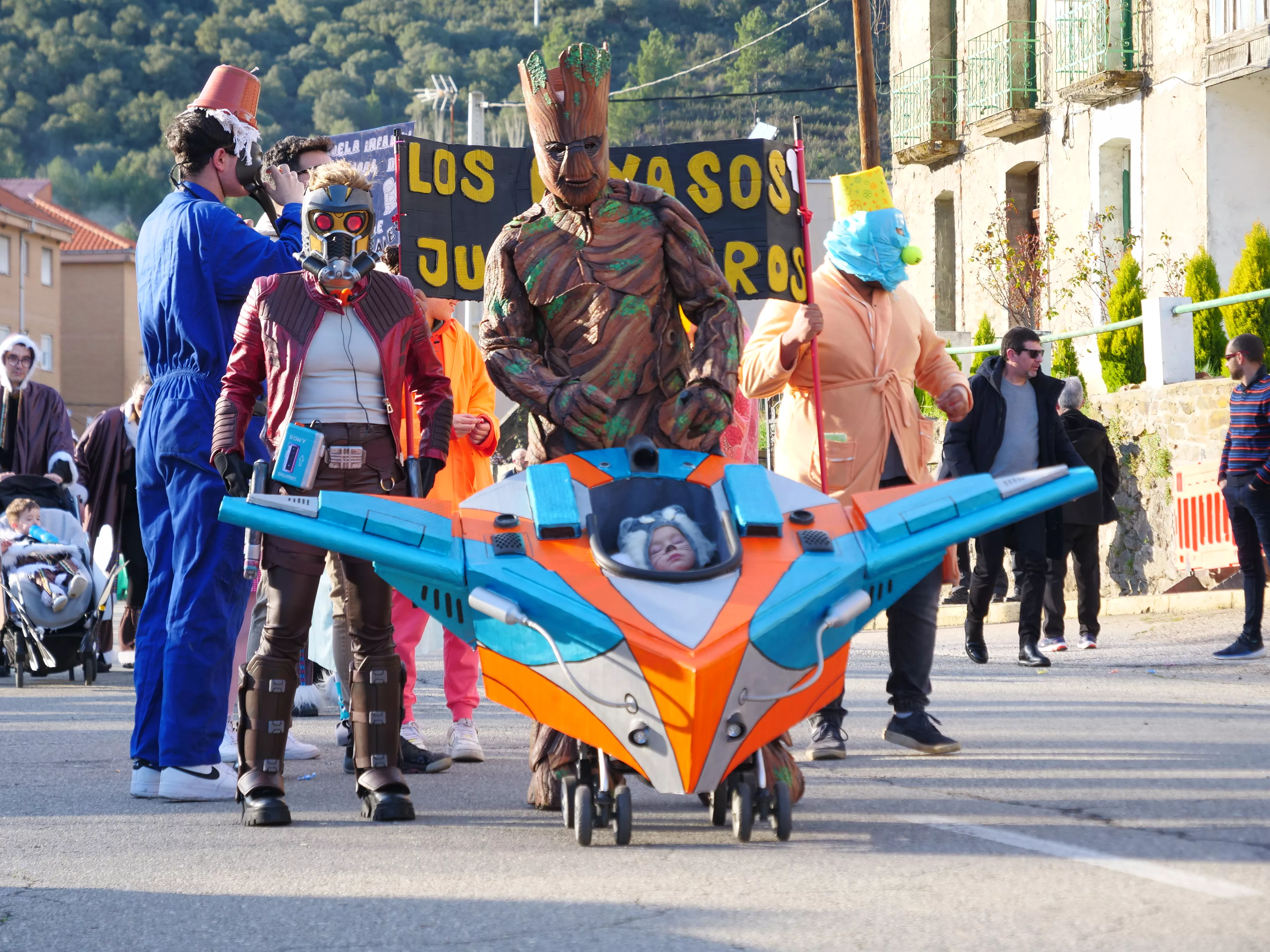 El Carnaval de Torre del Bierzo junto al mundo de Oz con los payasos justicieros