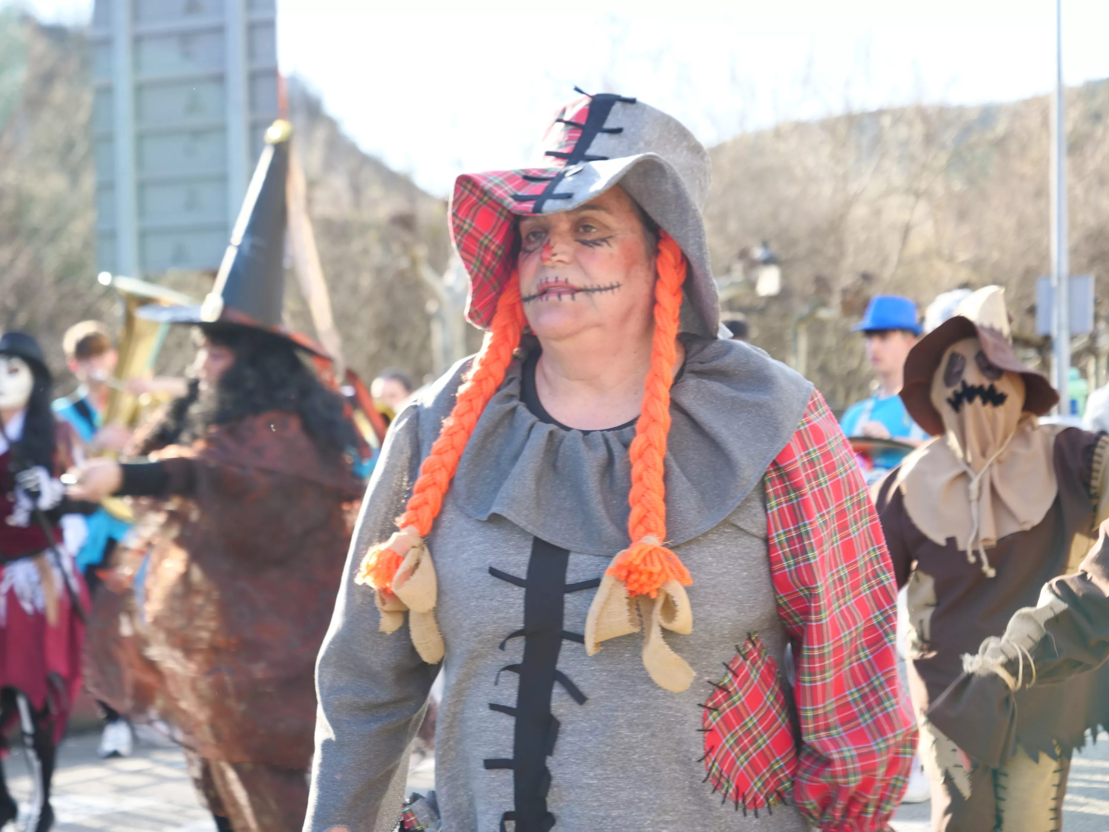 El Carnaval de Torre del Bierzo junto al mundo de Oz con los payasos justicieros