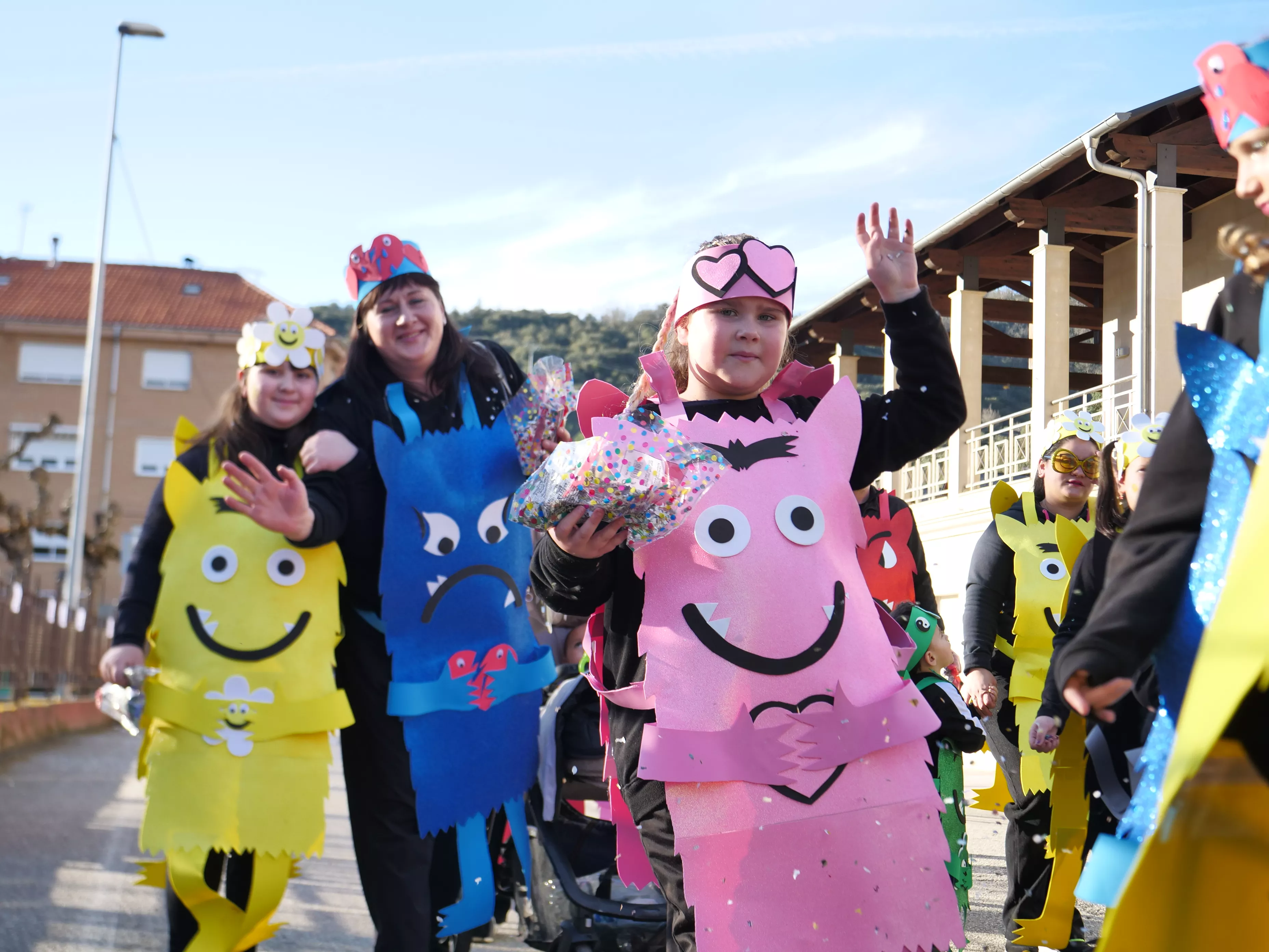 El Carnaval de Torre del Bierzo junto al mundo de Oz con los payasos justicieros