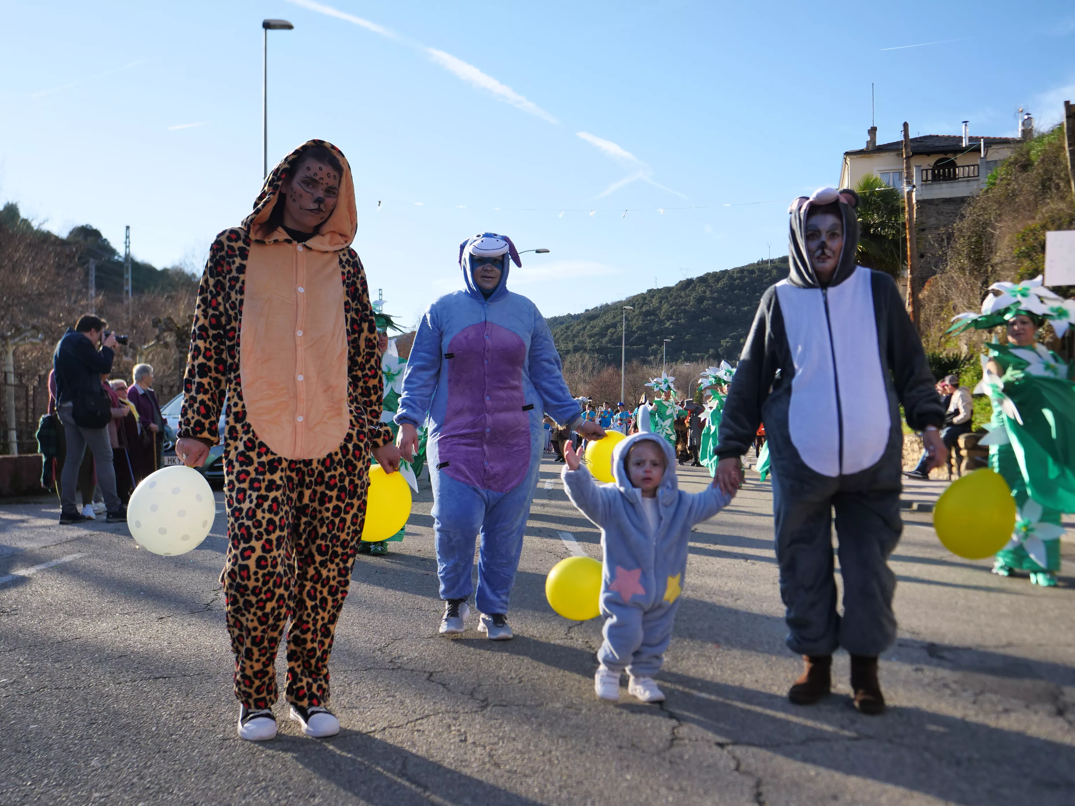 El Carnaval de Torre del Bierzo junto al mundo de Oz con los payasos justicieros