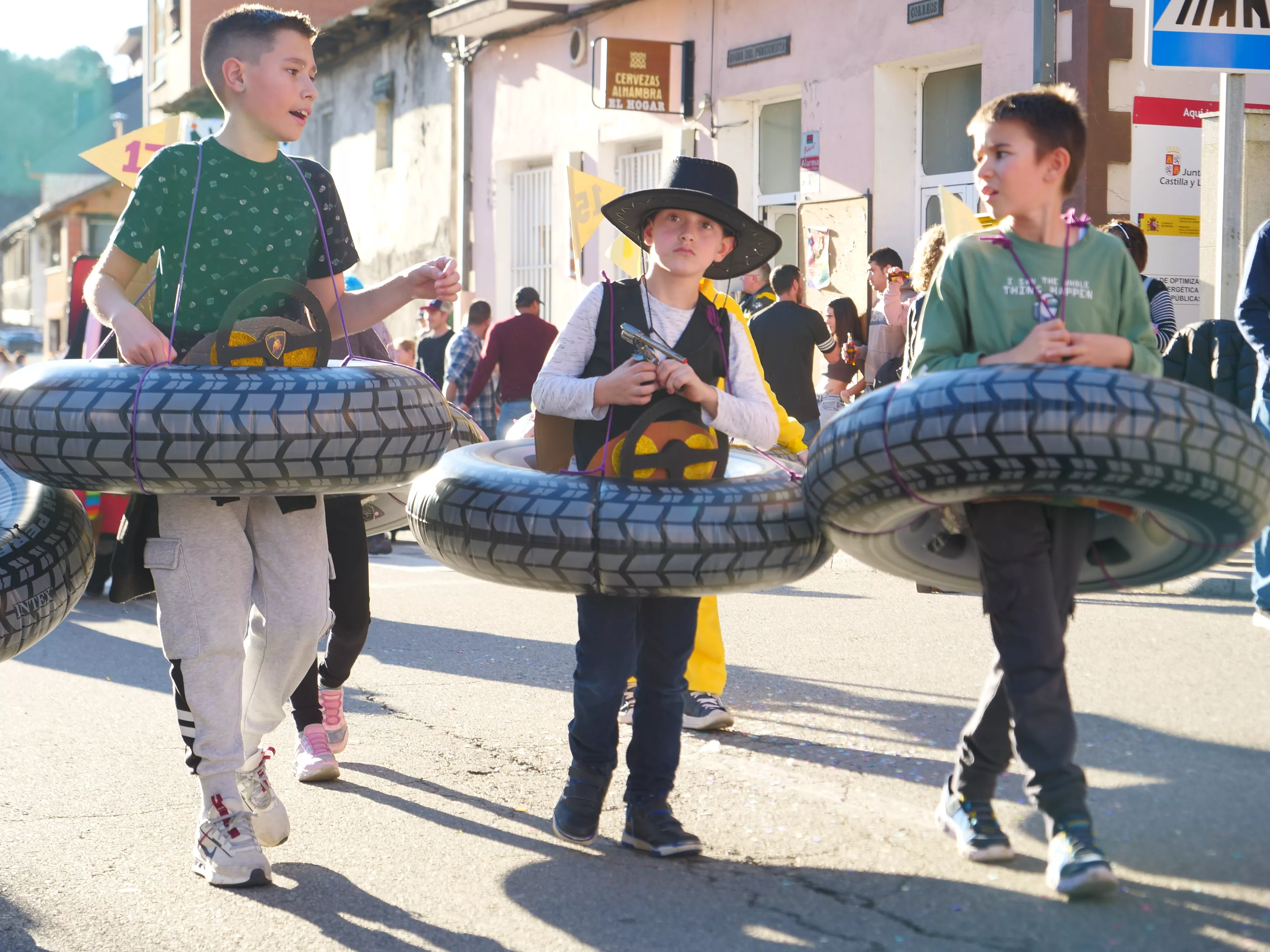 El Carnaval de Torre del Bierzo junto al mundo de Oz con los payasos justicieros