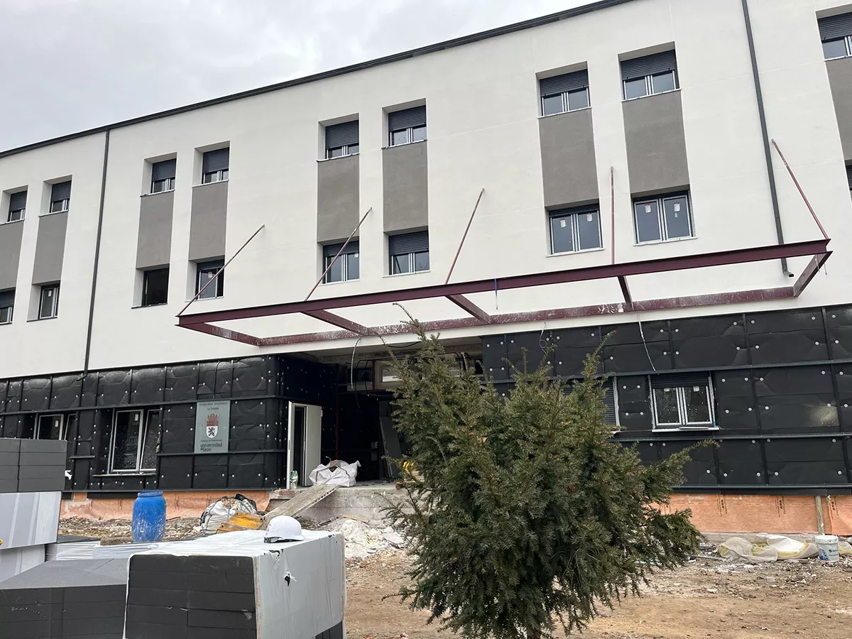 Avance de las obras en el futuro colegio mayor de Ponferrada (3)