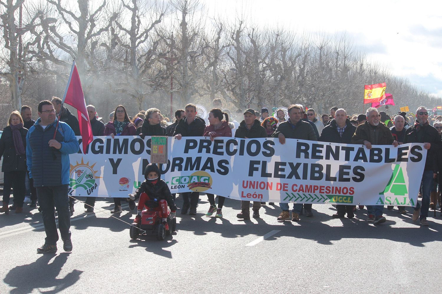 Tractorada convocada por las OPAS en León